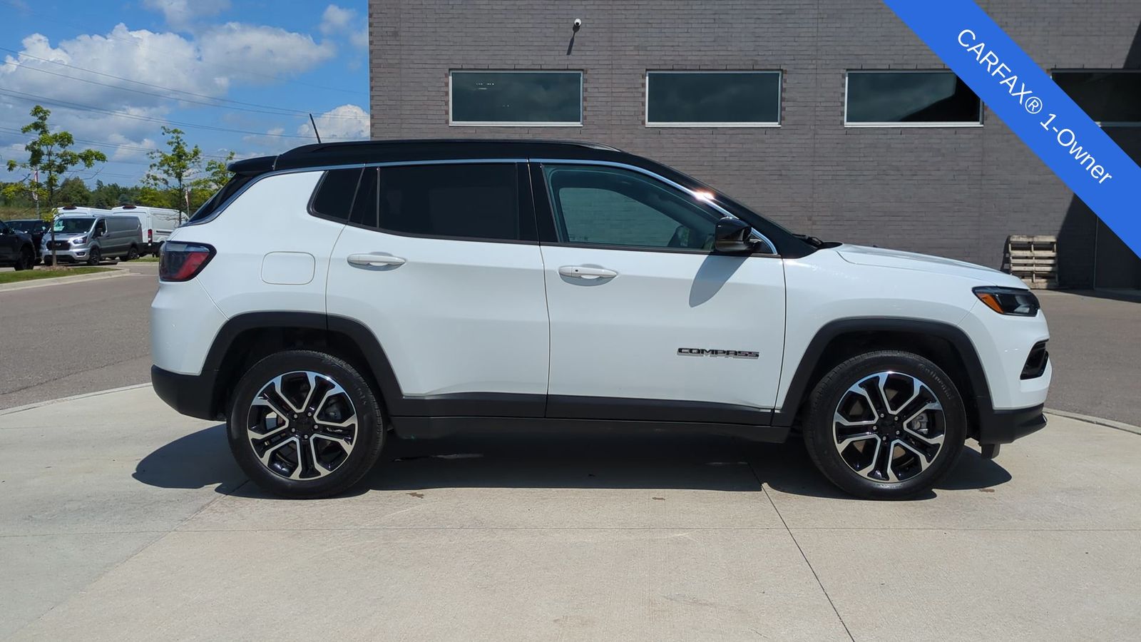 Thumbnail: 2023 Jeep Compass - 8
