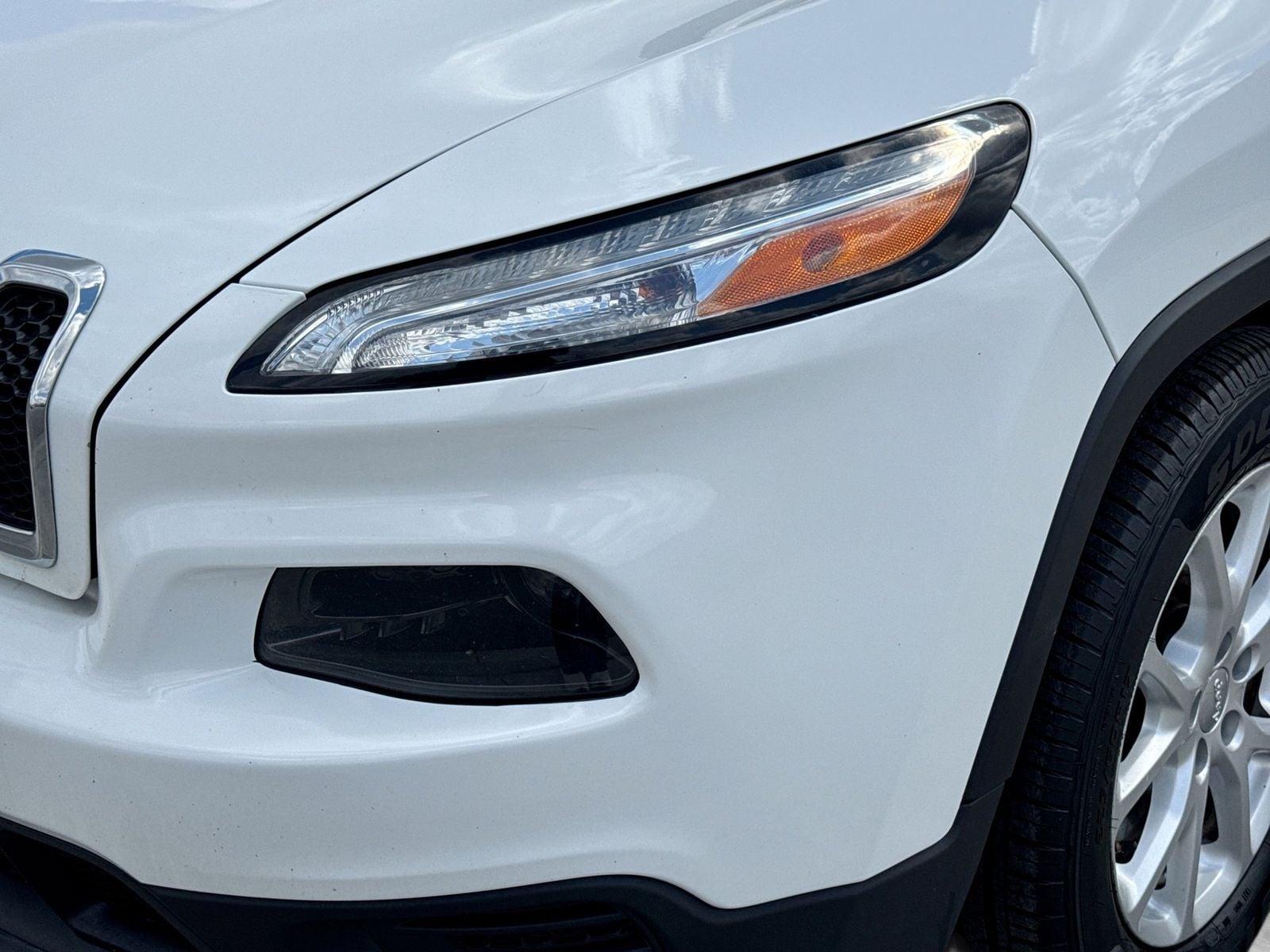 Thumbnail: 2017 Jeep Cherokee - 13