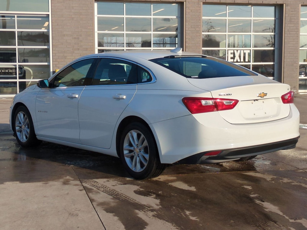 Used 2017 Chevrolet Malibu LT Sedan