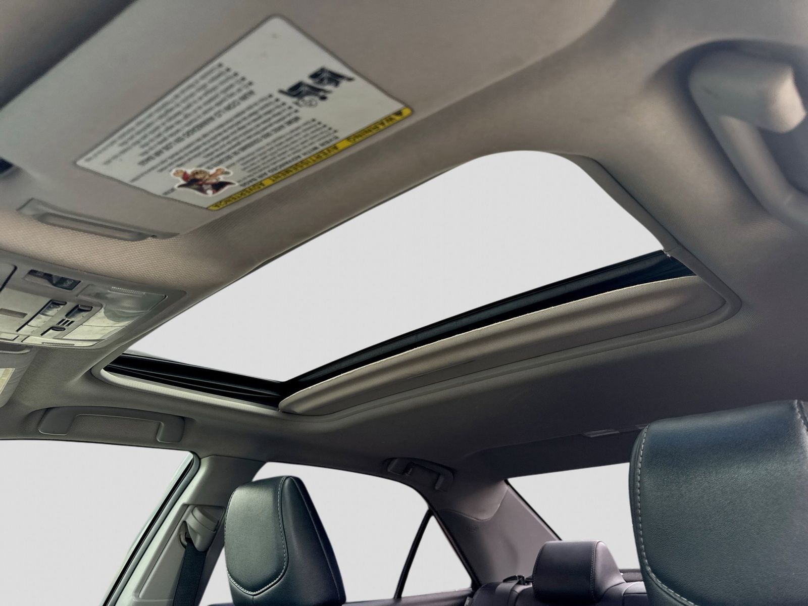 Thumbnail: 2013 Toyota Camry - 21