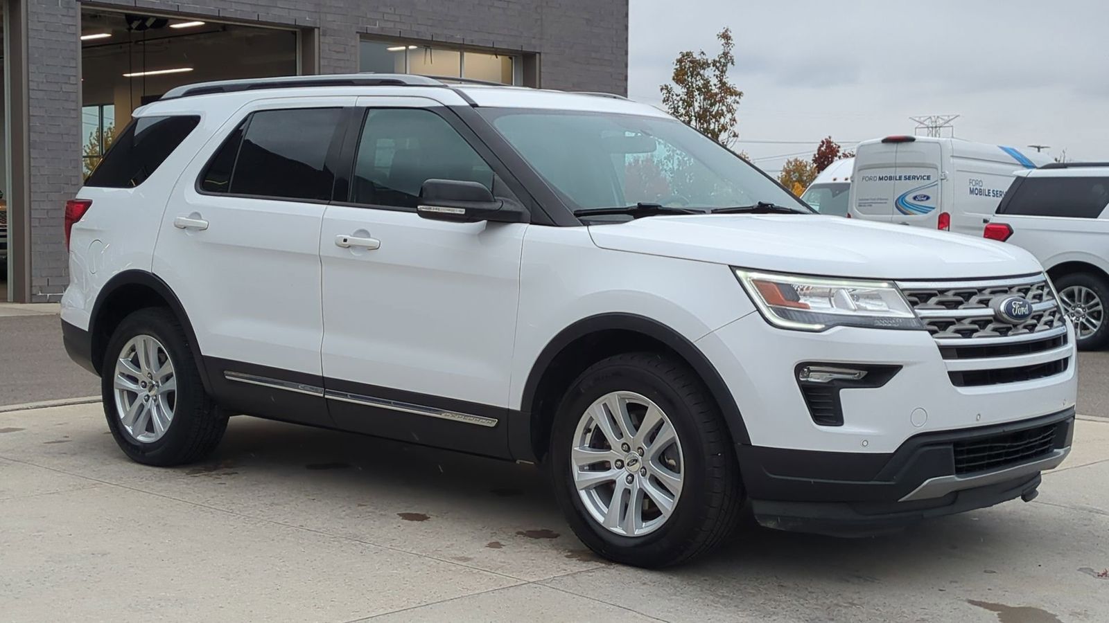 Thumbnail: 2018 Ford Explorer - 9