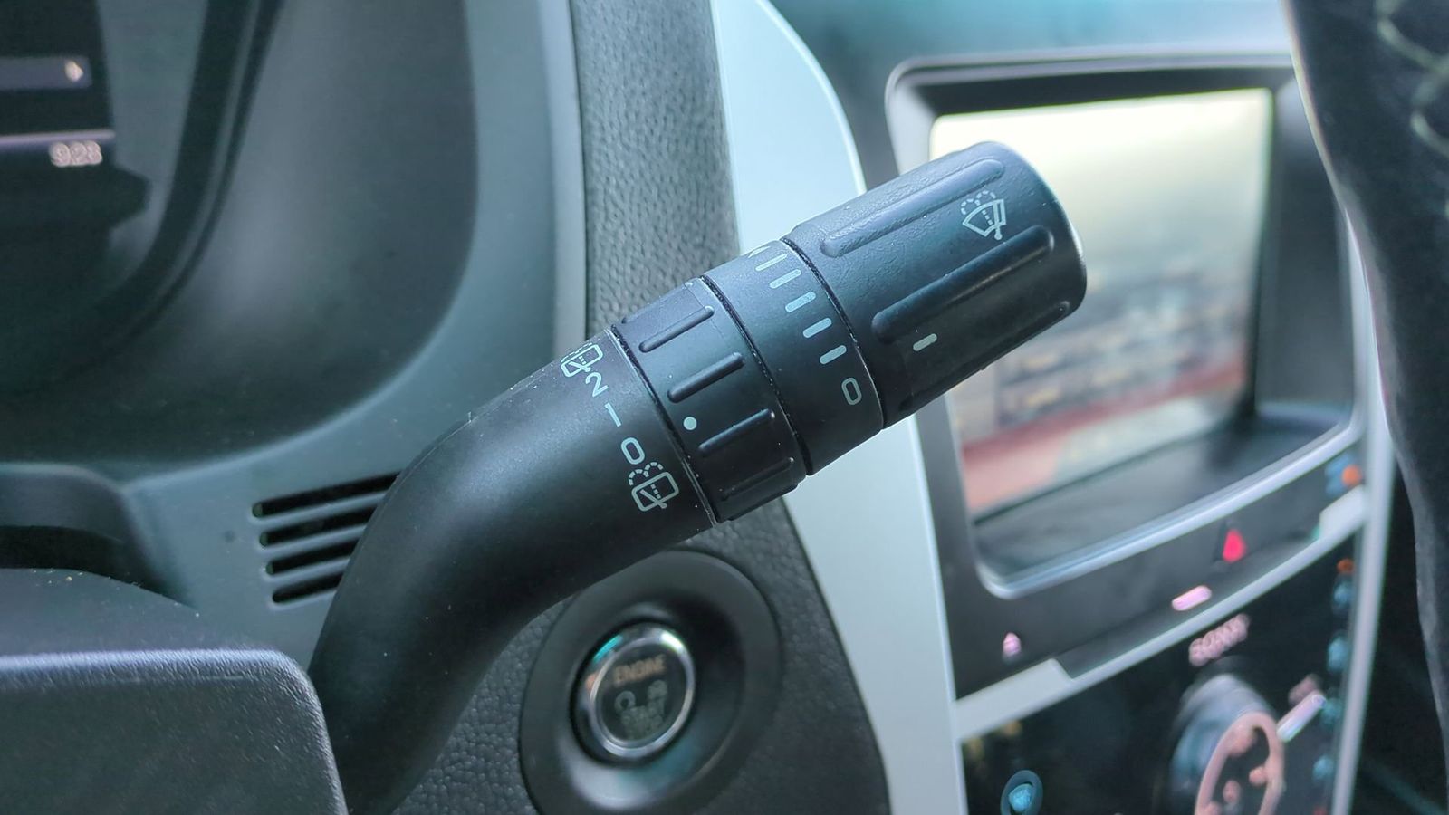 Thumbnail: 2015 Ford Explorer - 29