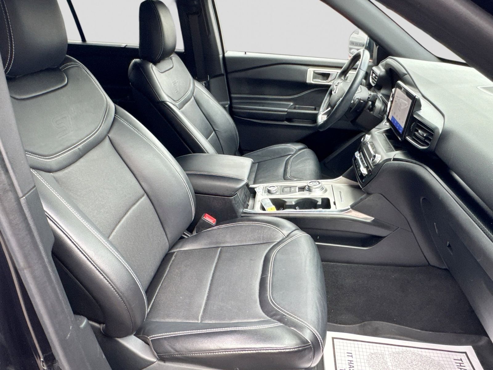 Thumbnail: 2020 Ford Explorer - 25