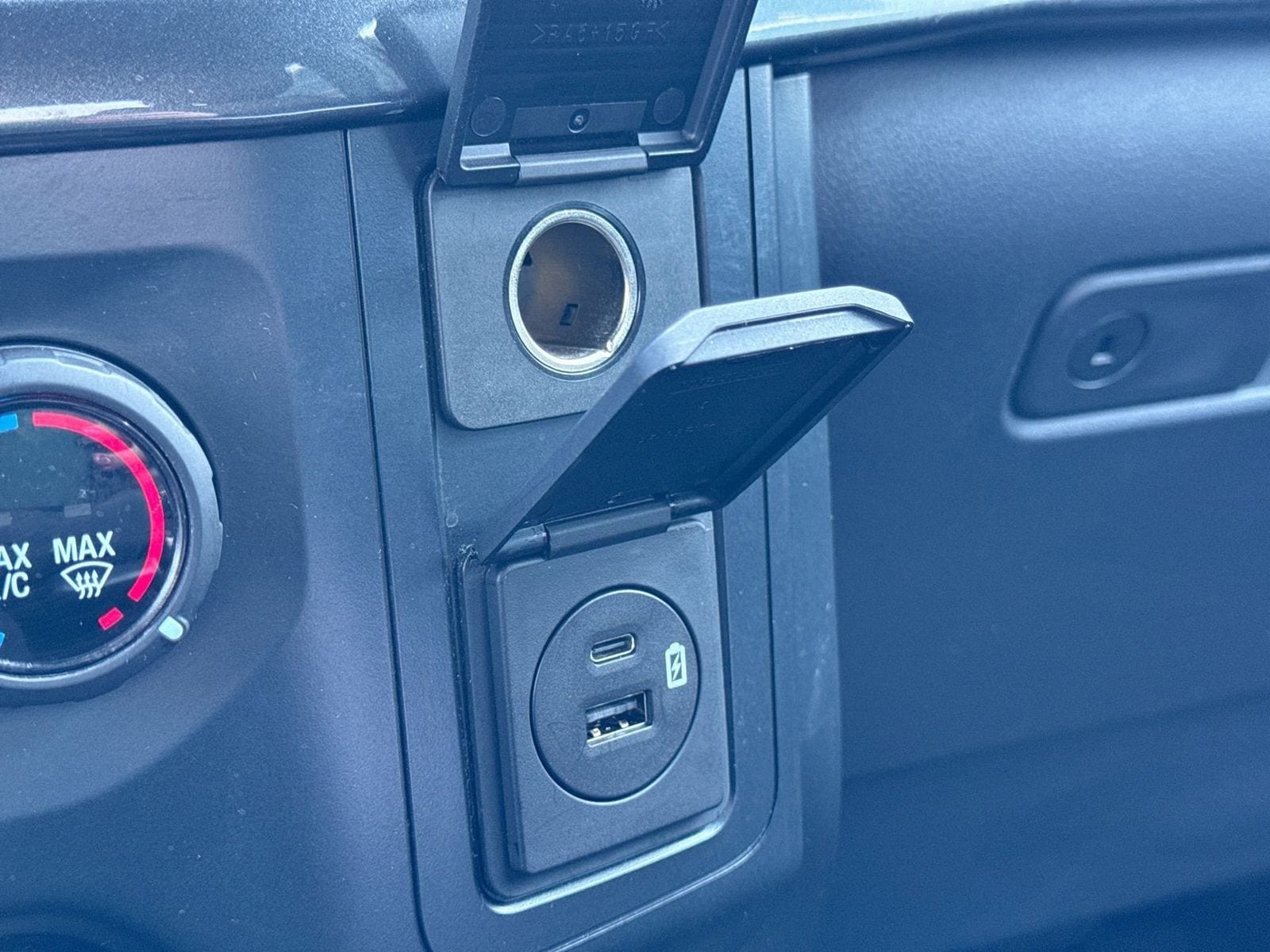 Thumbnail: 2022 Ford F-150 - 32