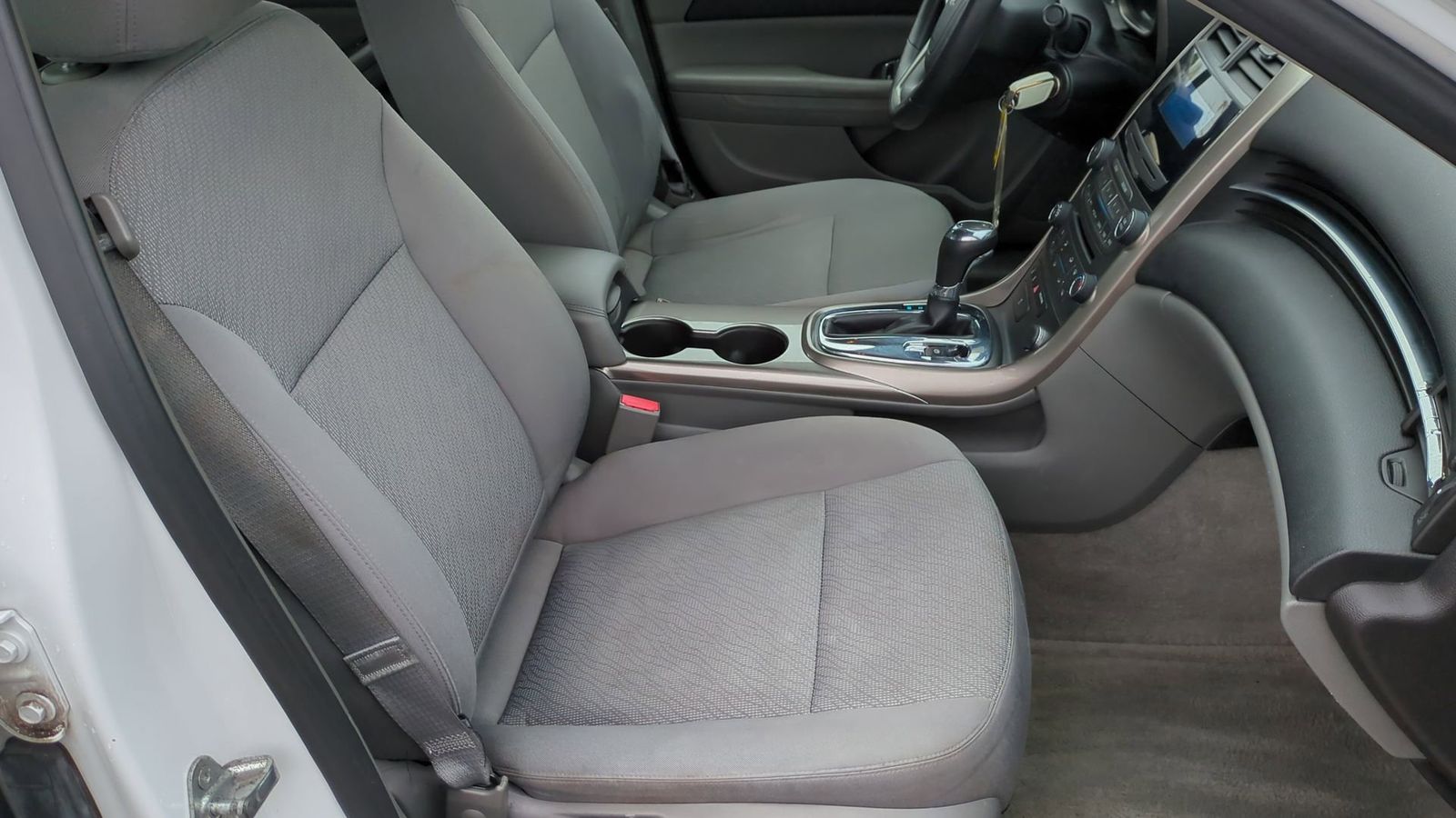 Thumbnail: 2013 Chevrolet Malibu - 19