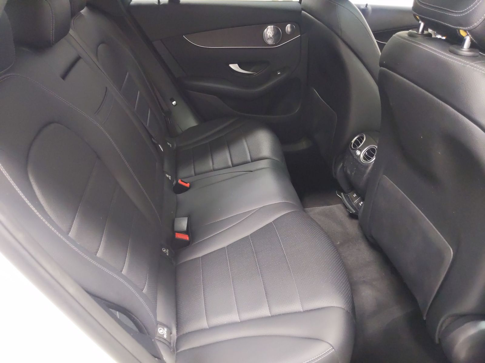 Thumbnail: 2017 Mercedes-Benz GLC - 24