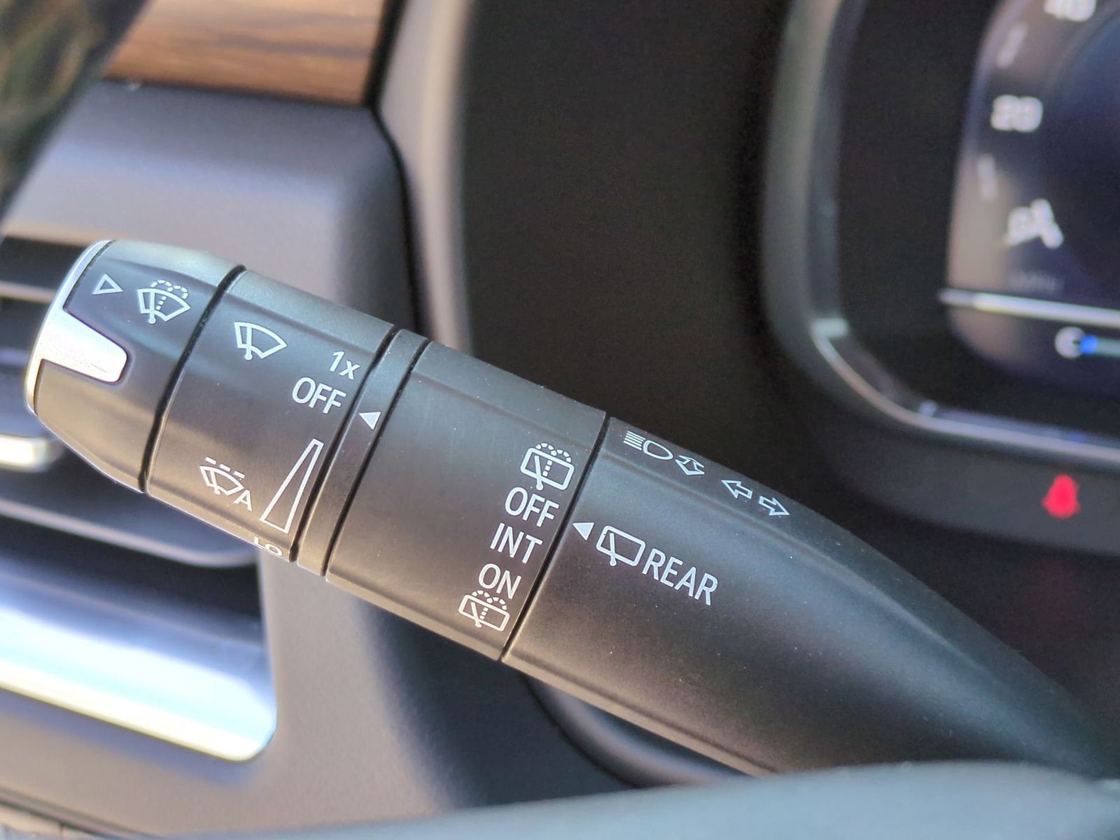 Thumbnail: 2023 Chevrolet Tahoe - 33