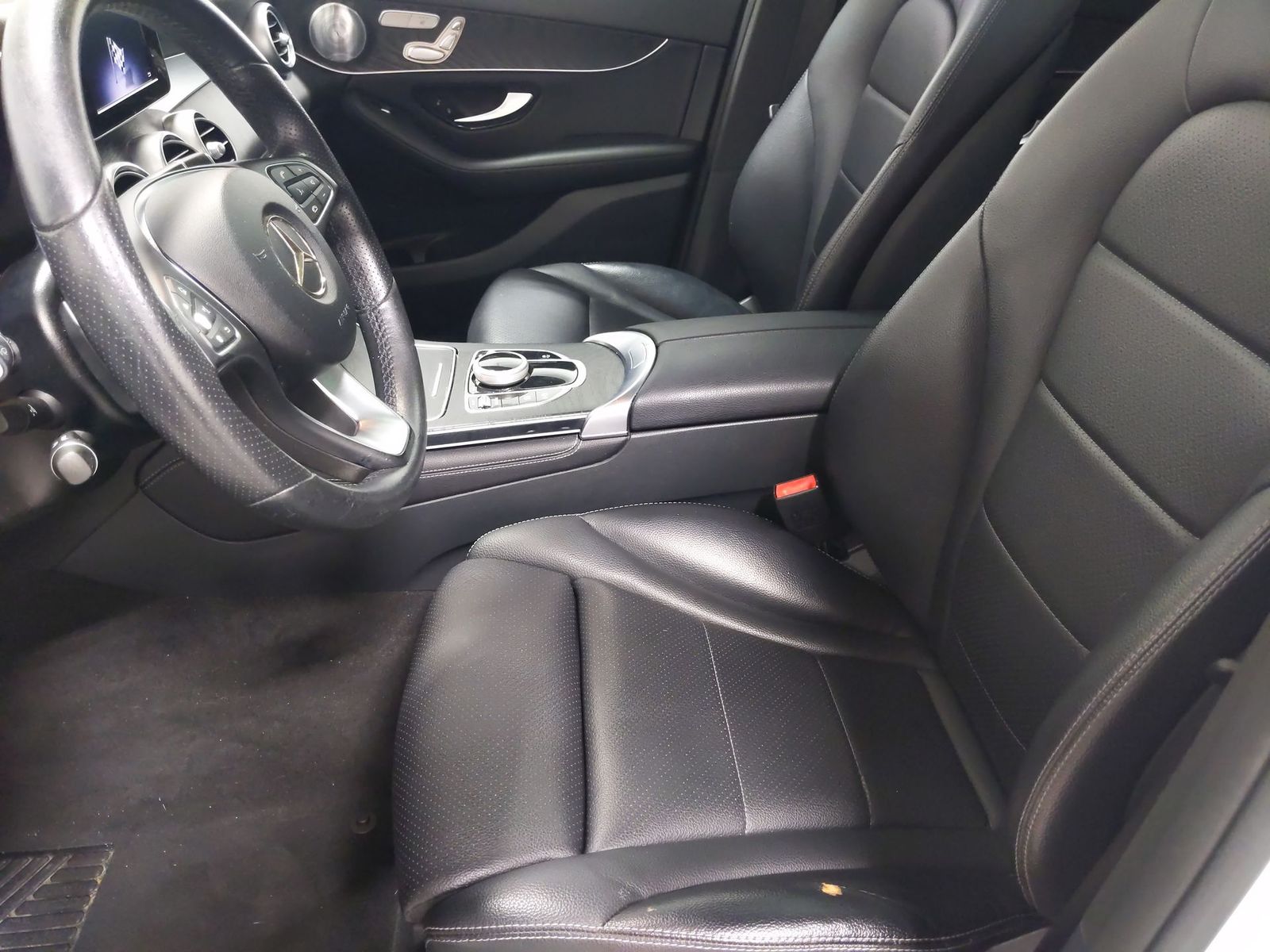 Thumbnail: 2017 Mercedes-Benz GLC - 19