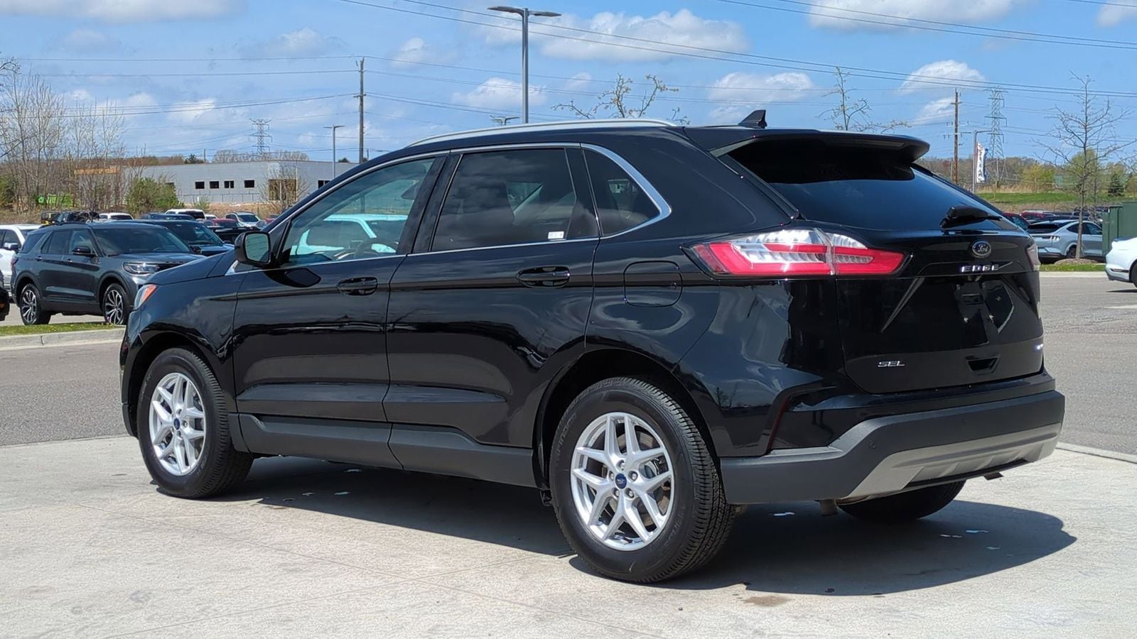 Thumbnail: 2021 Ford Edge - 3
