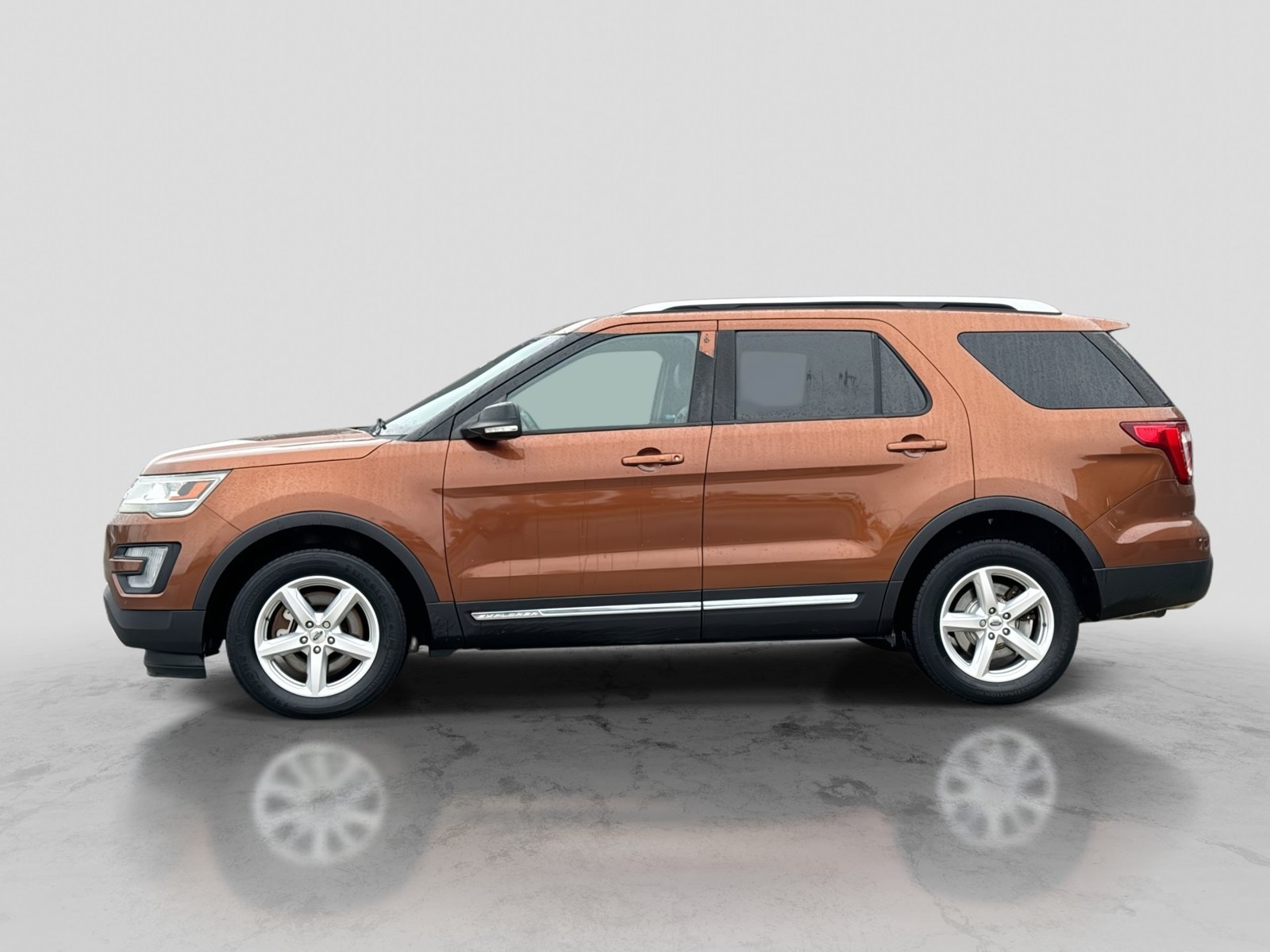 Used 2017 Ford Explorer XLT SUV