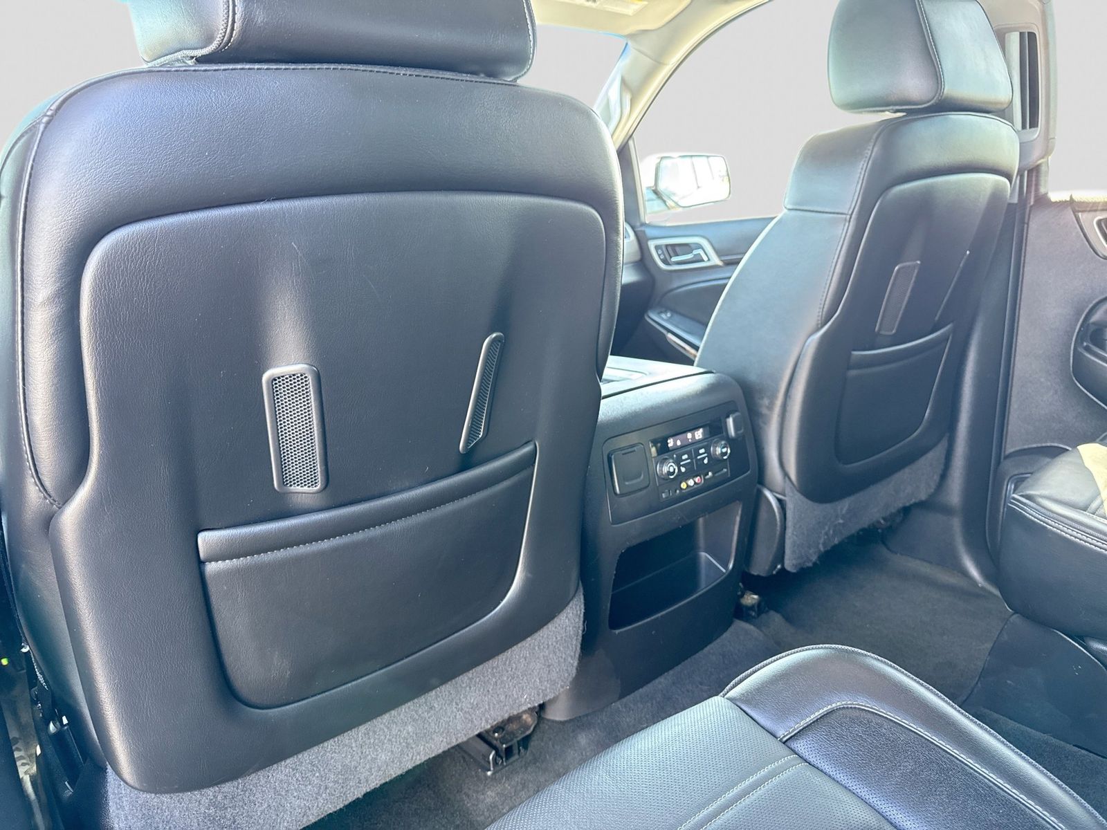 Thumbnail: 2016 GMC Yukon - 22