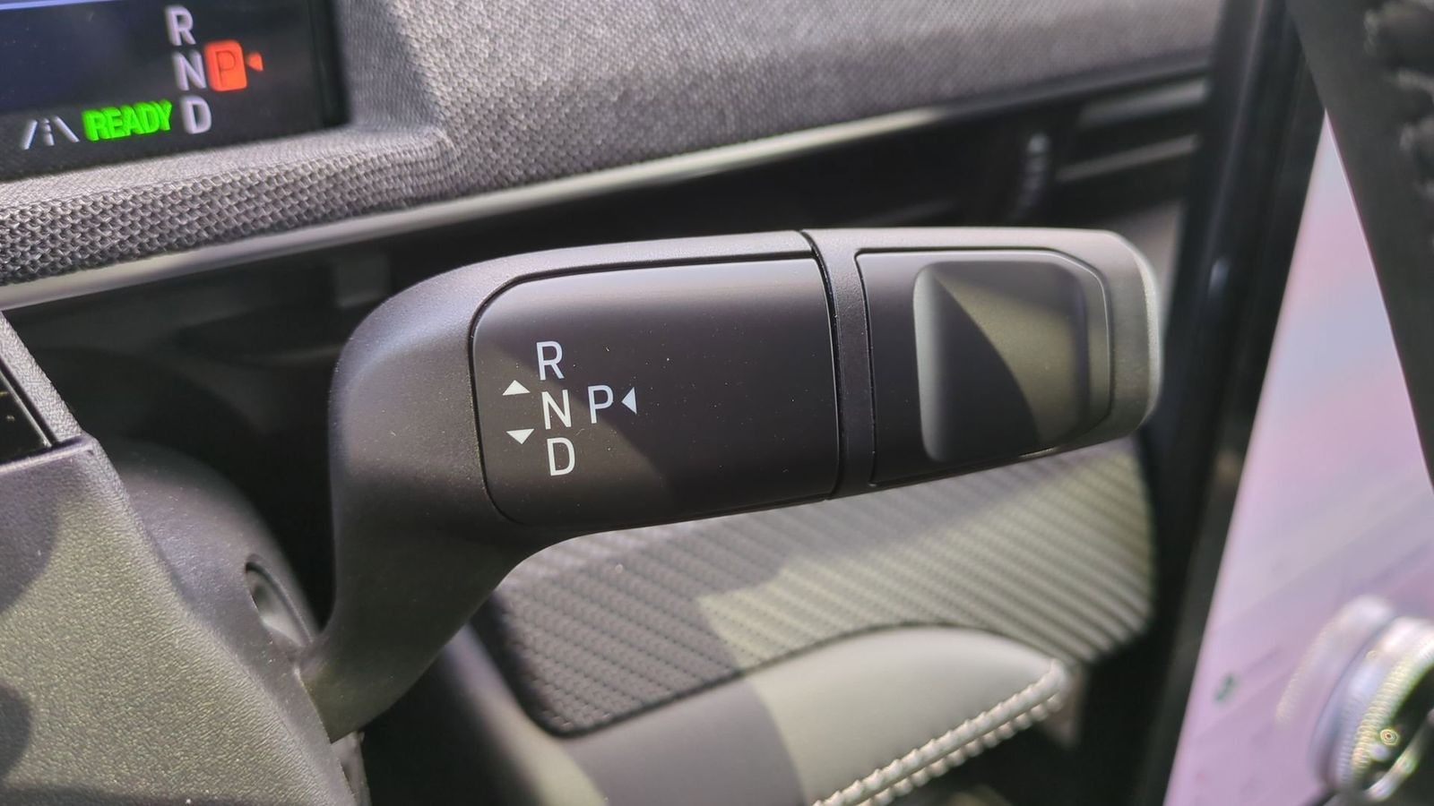 Thumbnail: 2025 Ford Mustang Mach-E - 32