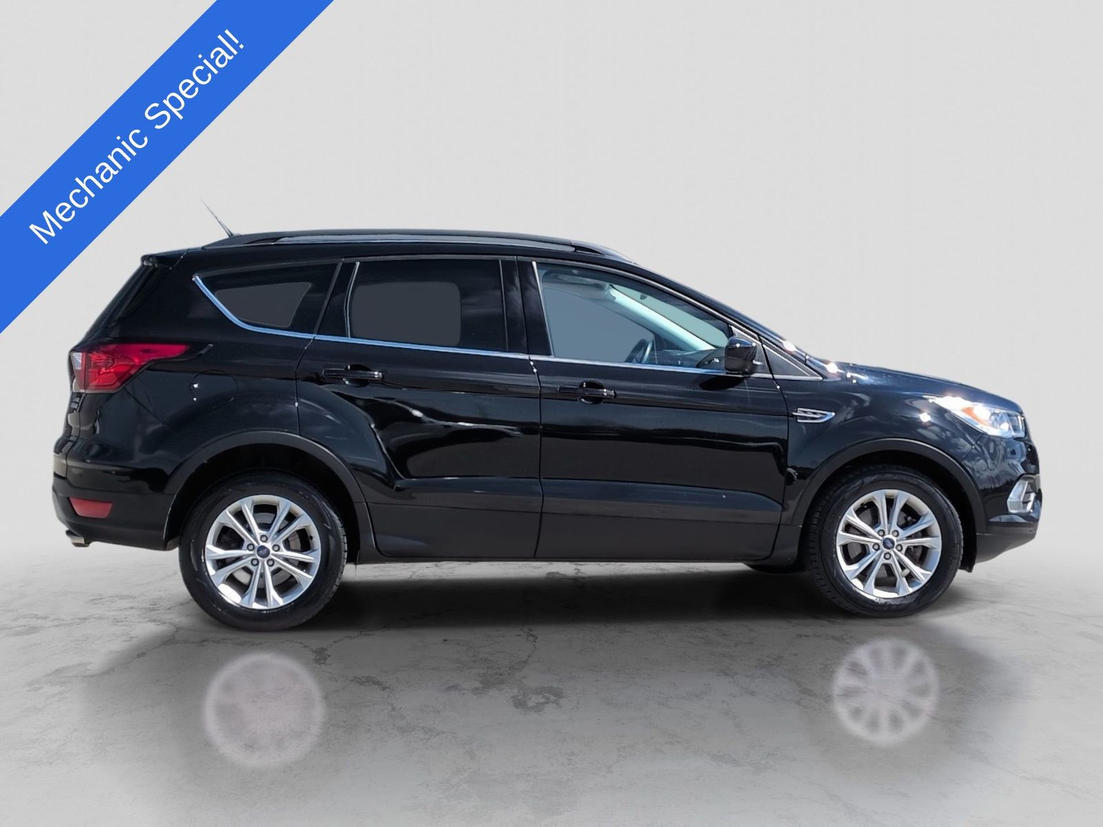 Thumbnail: 2019 Ford Escape - 7