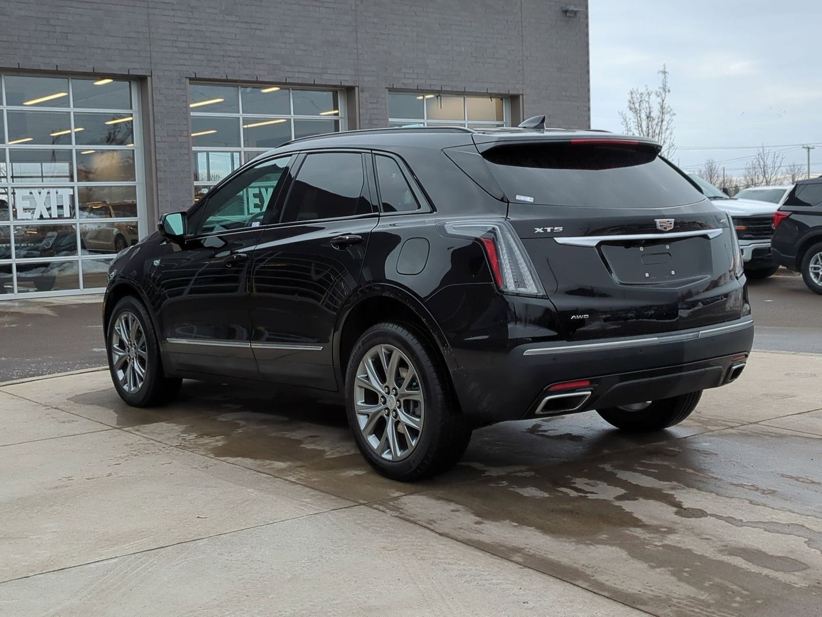 Thumbnail: 2021 Cadillac XT5 - 4