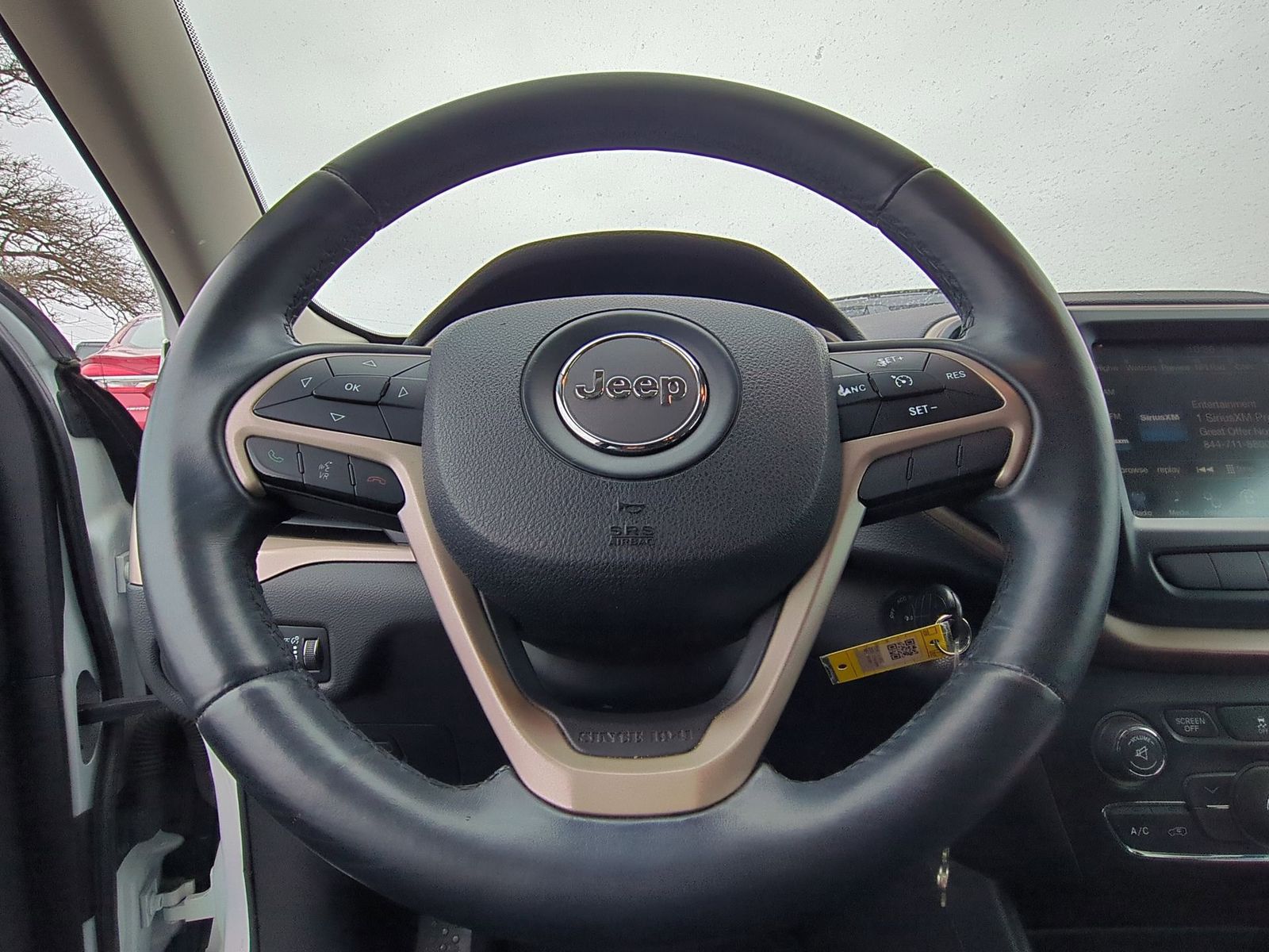 Thumbnail: 2014 Jeep Cherokee - 23