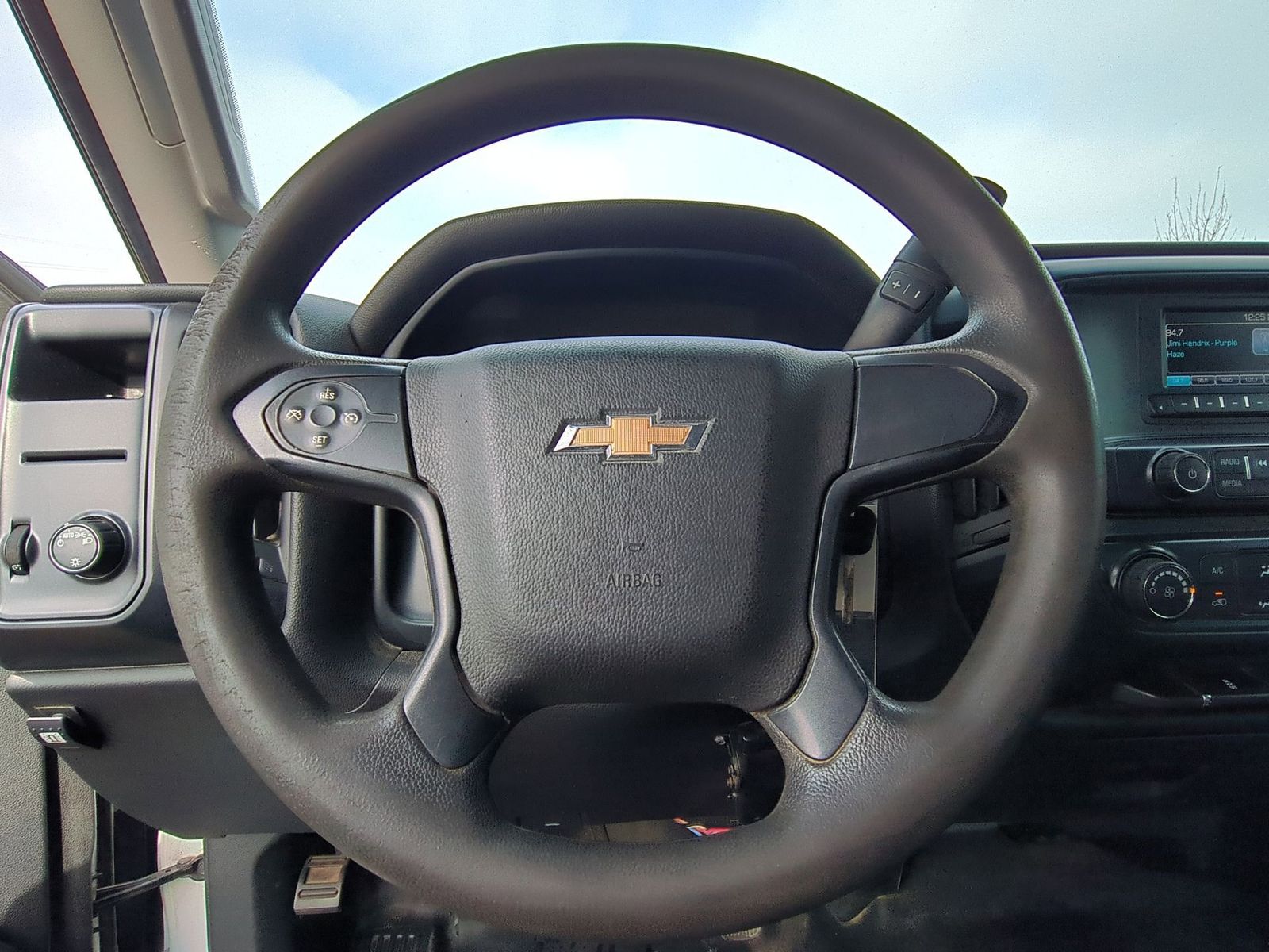 Thumbnail: 2017 Chevrolet Silverado 2500 - 22