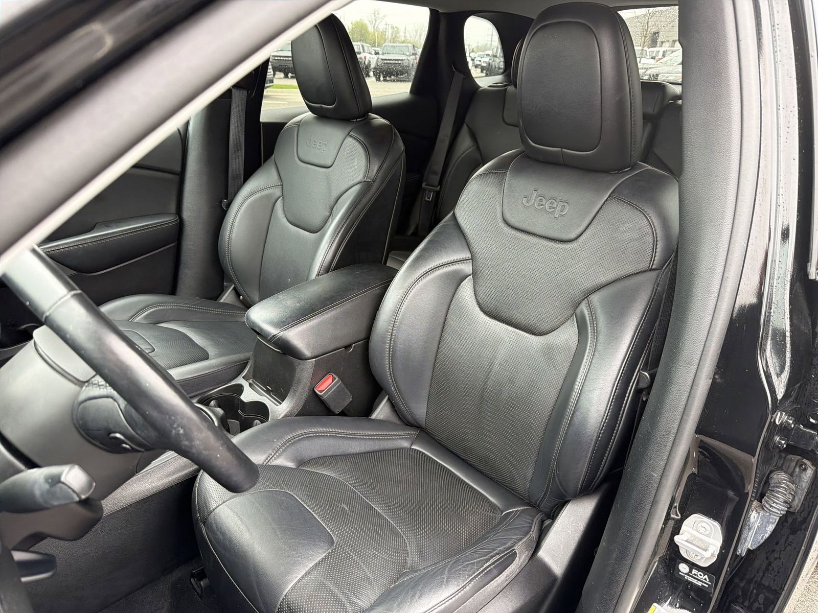 Thumbnail: 2021 Jeep Cherokee - 18