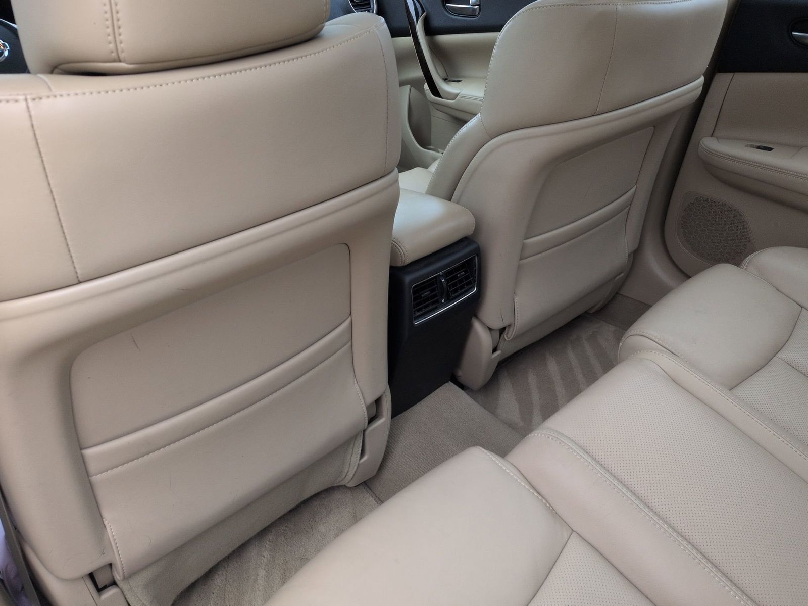 Thumbnail: 2009 Nissan Maxima - 22