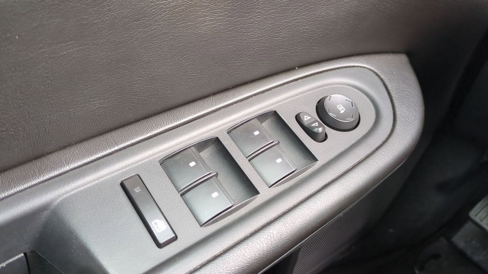 Thumbnail: 2017 Chevrolet Traverse - 29