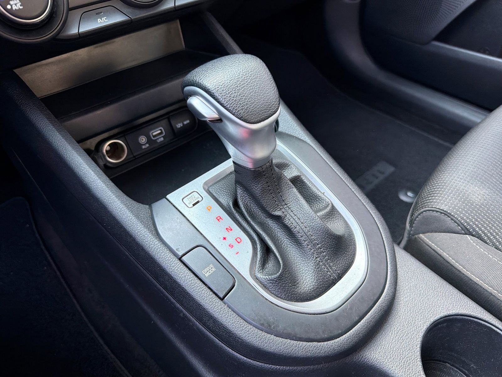 Thumbnail: 2021 Kia Forte - 33