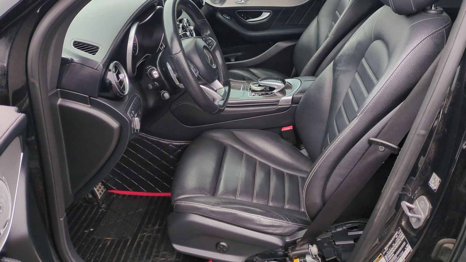 Thumbnail: 2017 Mercedes-Benz GLC - 14