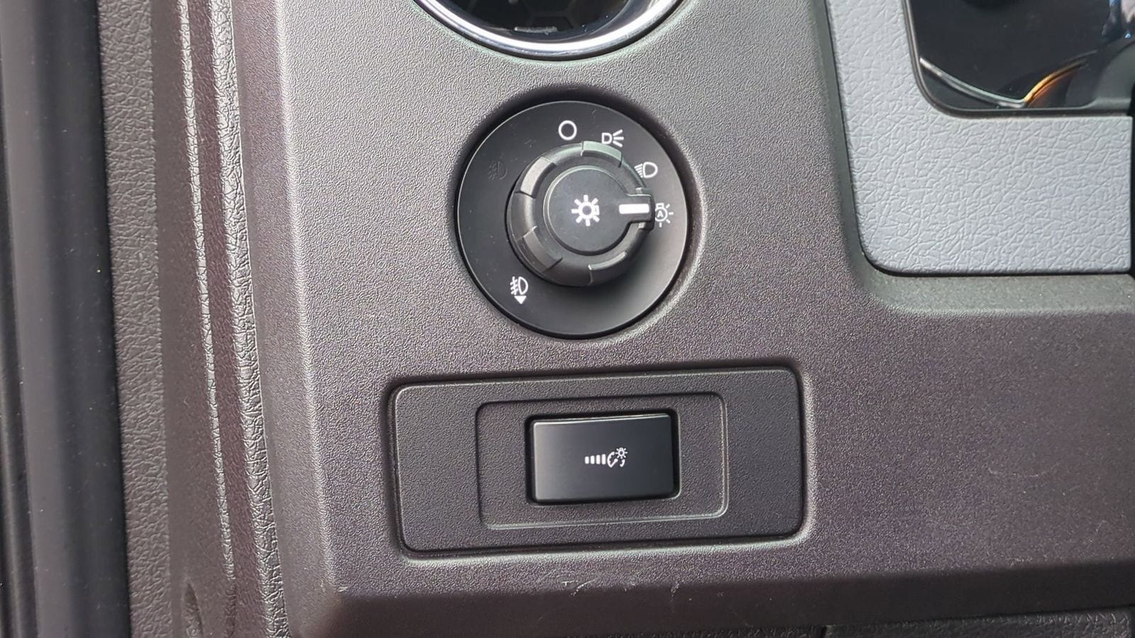 Thumbnail: 2012 Ford F-150 - 17