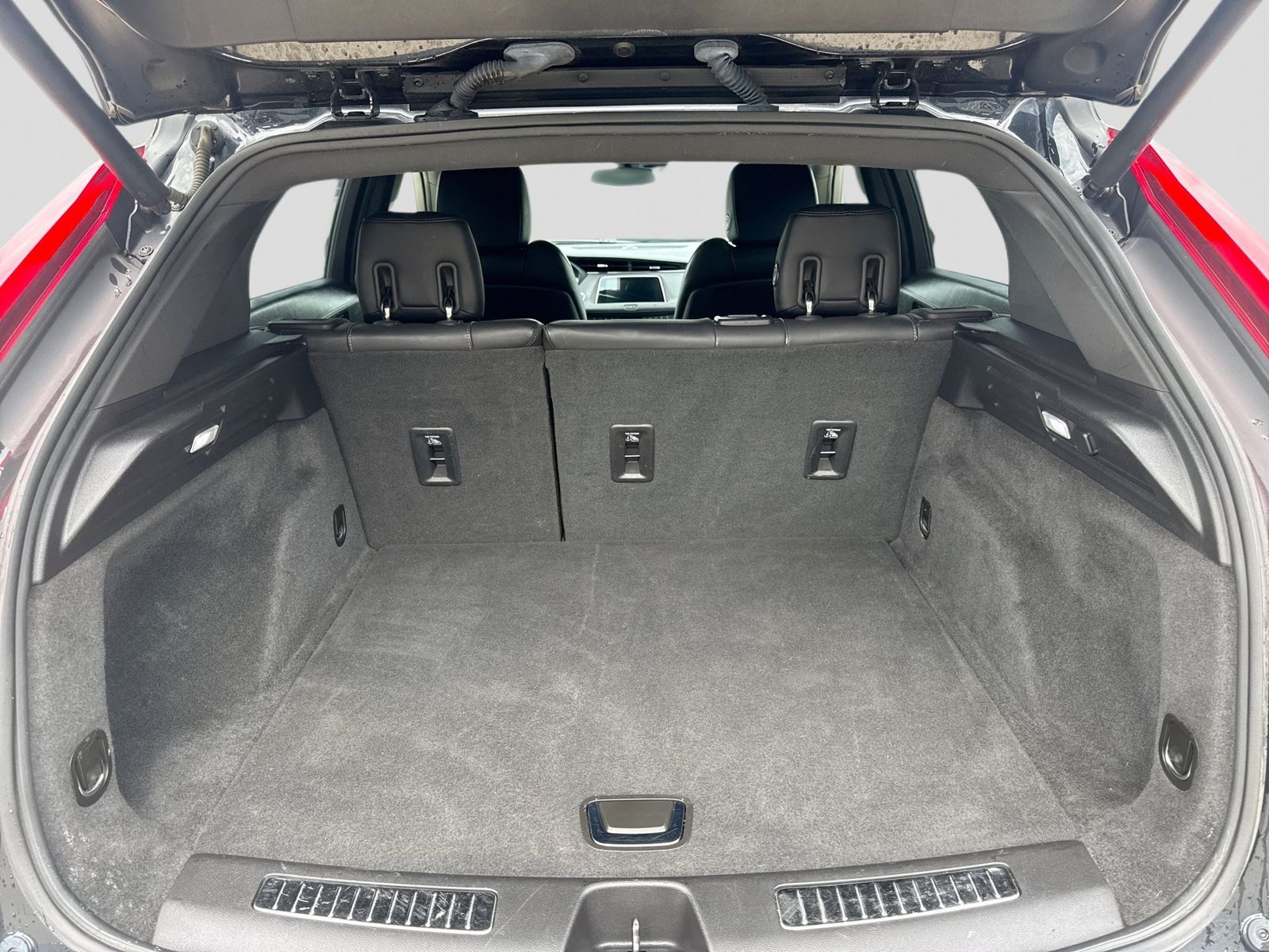 Thumbnail: 2019 Cadillac XT4 - 41