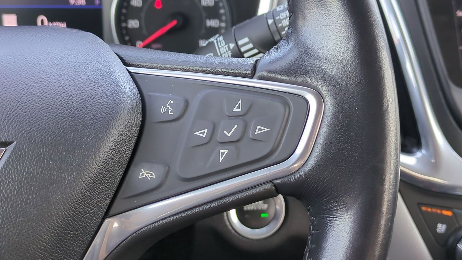 Thumbnail: 2020 Chevrolet Equinox - 26