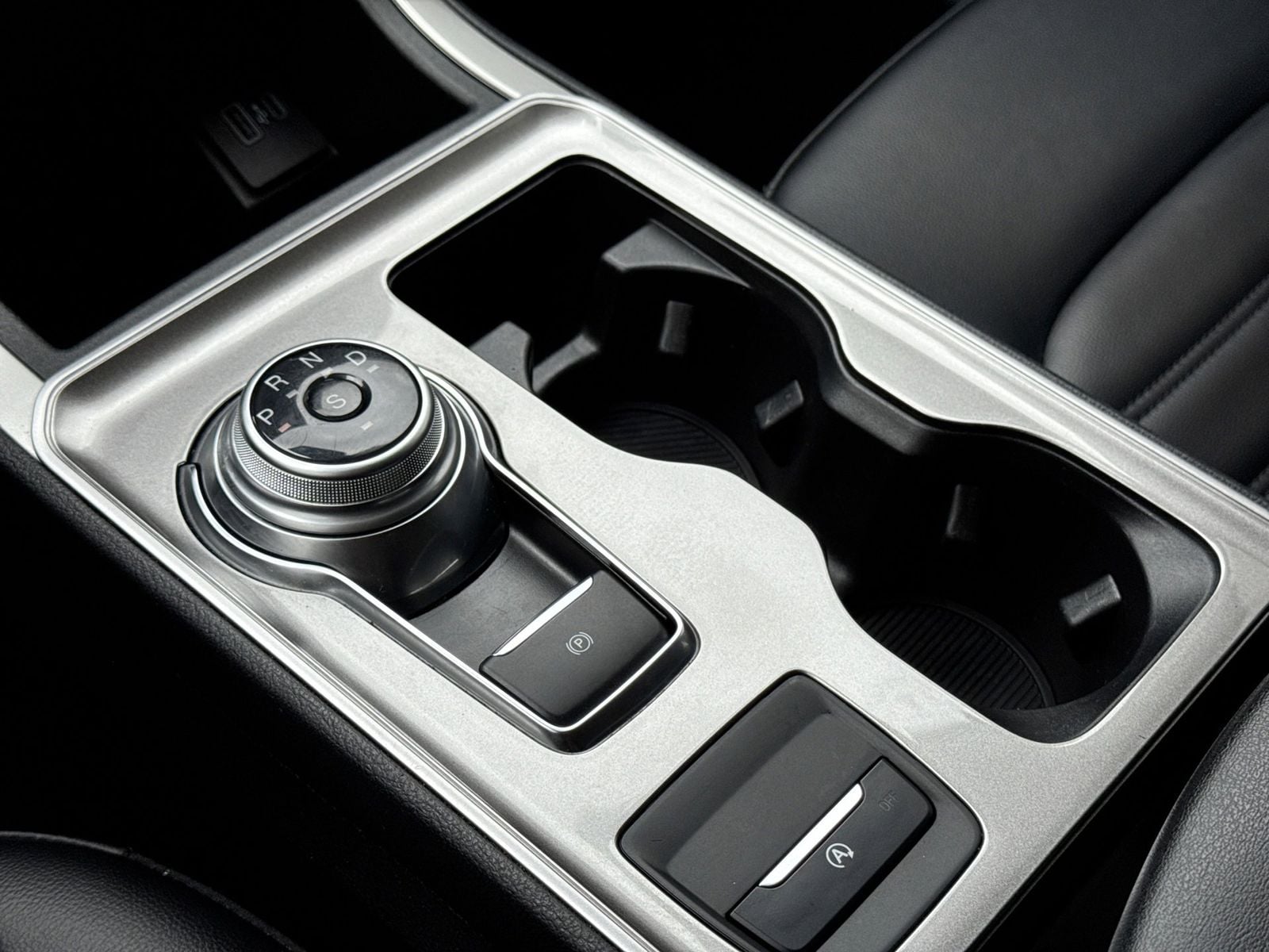 Thumbnail: 2023 Ford Edge - 35