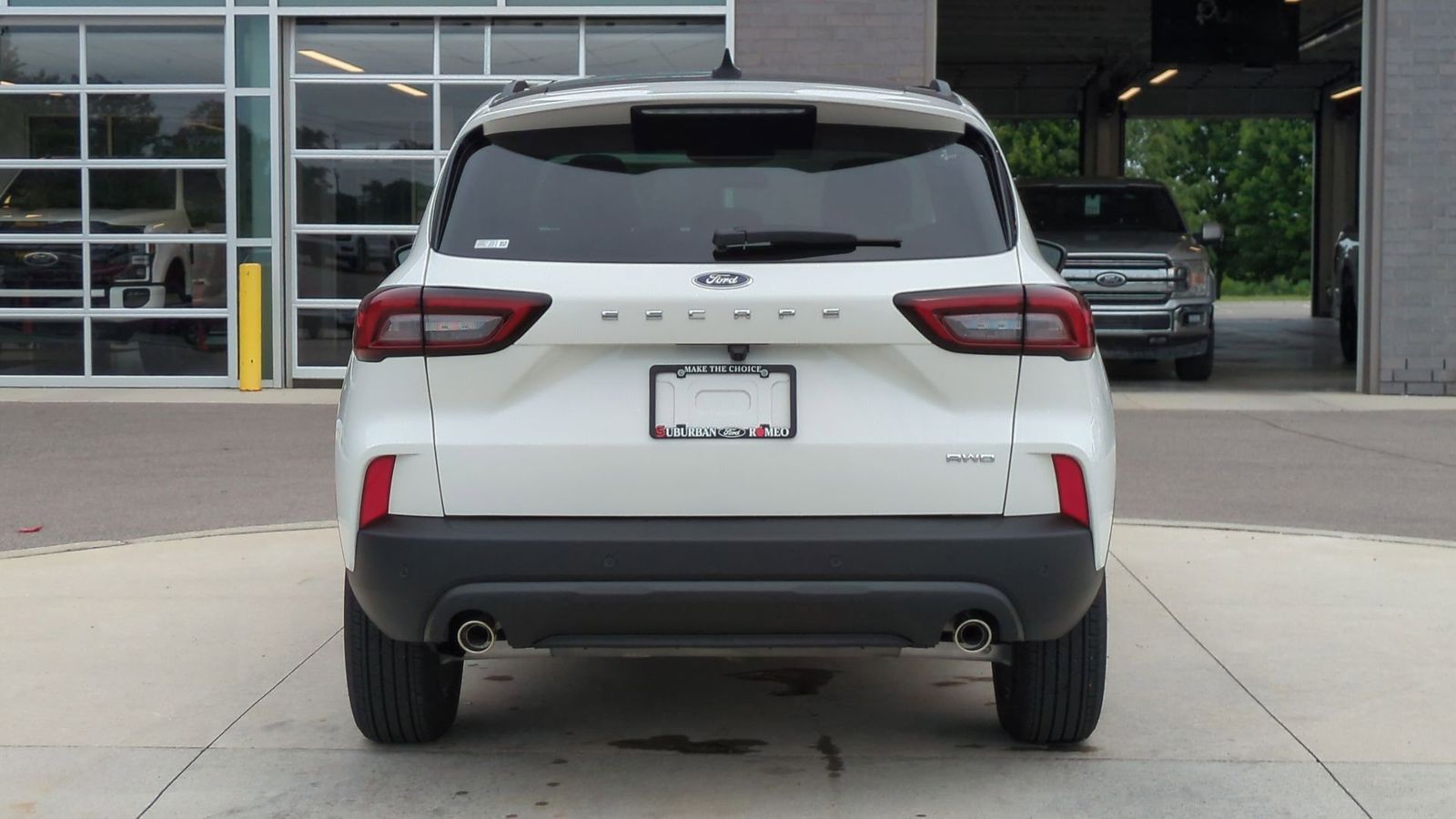 2025 Ford Escape ST-Line photo 4