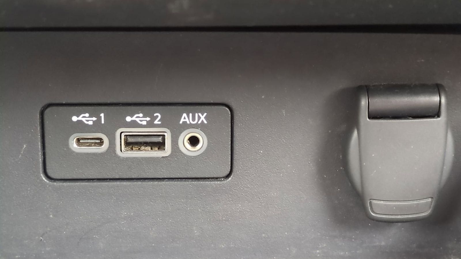 Thumbnail: 2020 Nissan Altima - 32