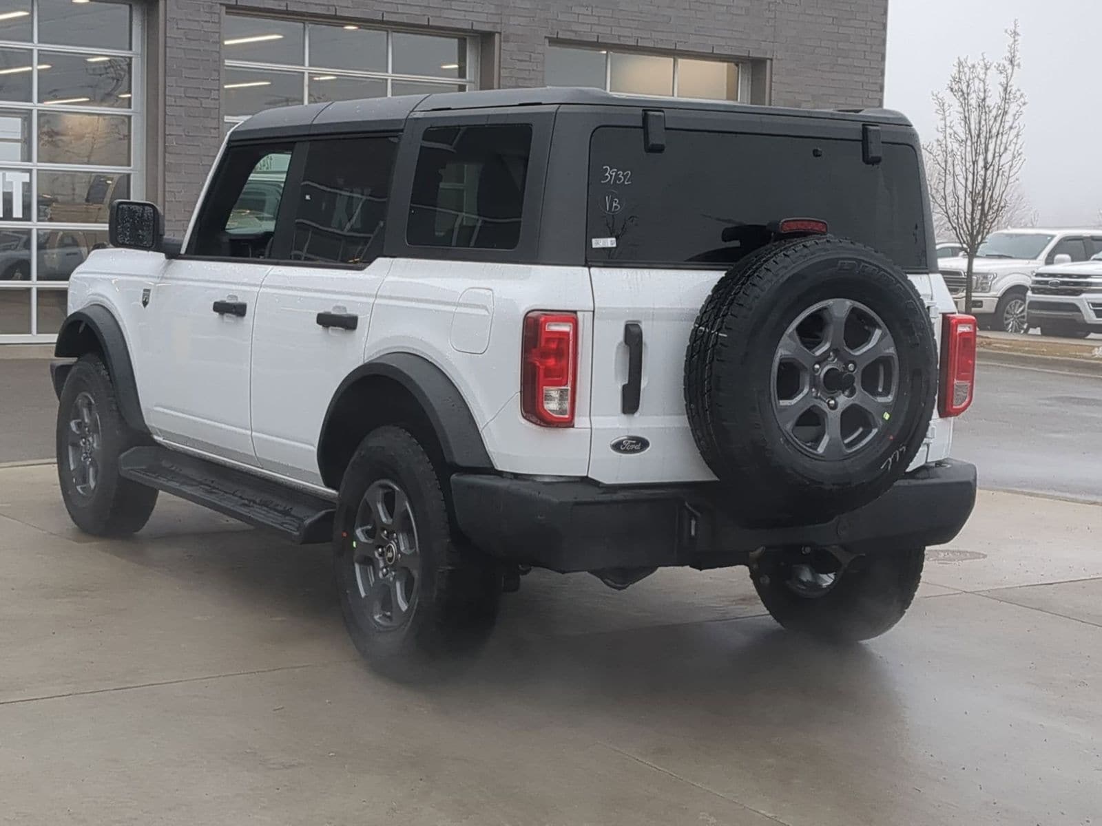 Thumbnail: 2025 Ford Bronco - 4