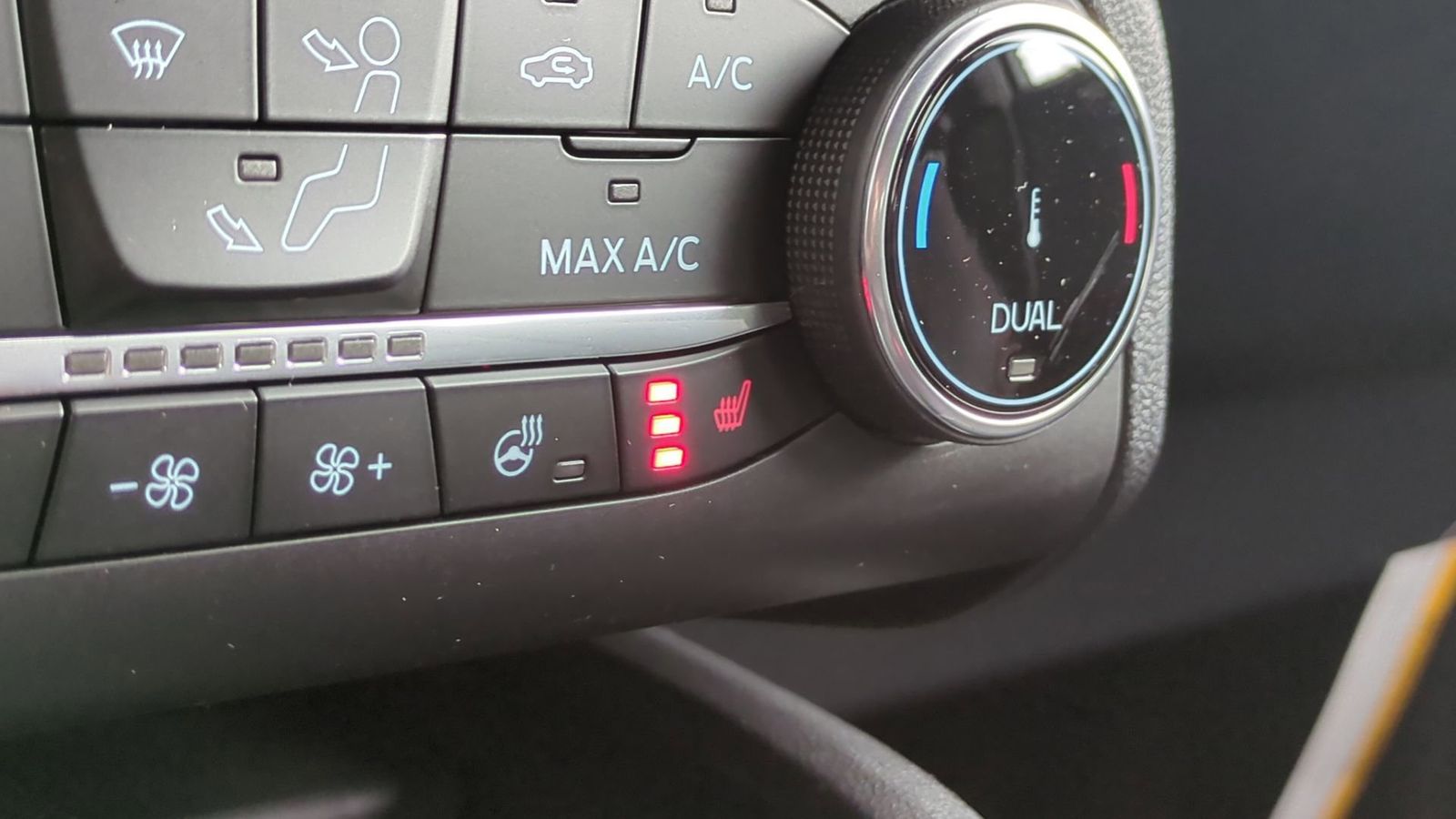 Thumbnail: 2025 Ford Escape - 32