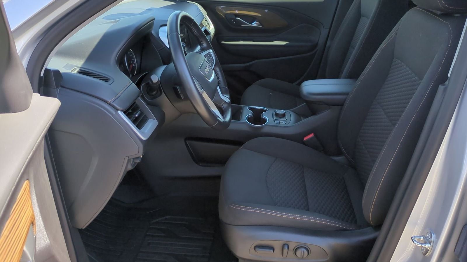 Thumbnail: 2021 GMC Terrain - 19