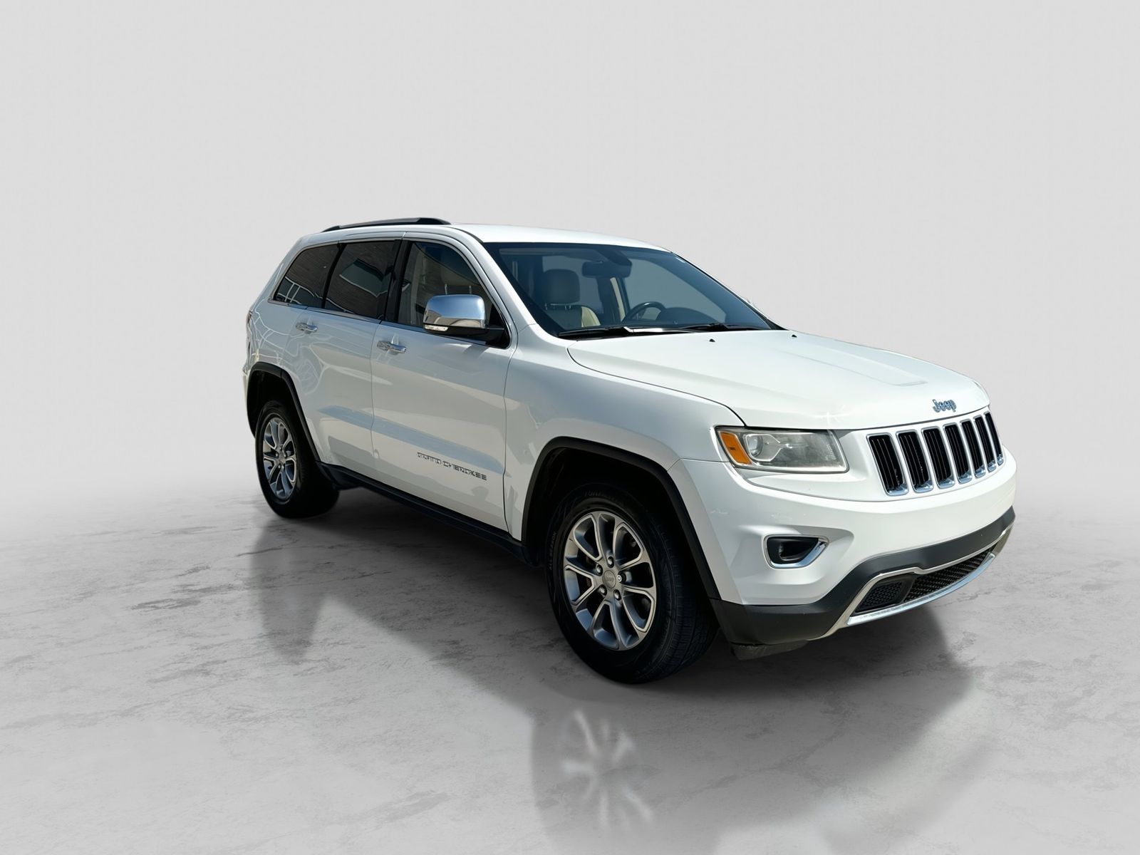 Thumbnail: 2015 Jeep Grand Cherokee - 10
