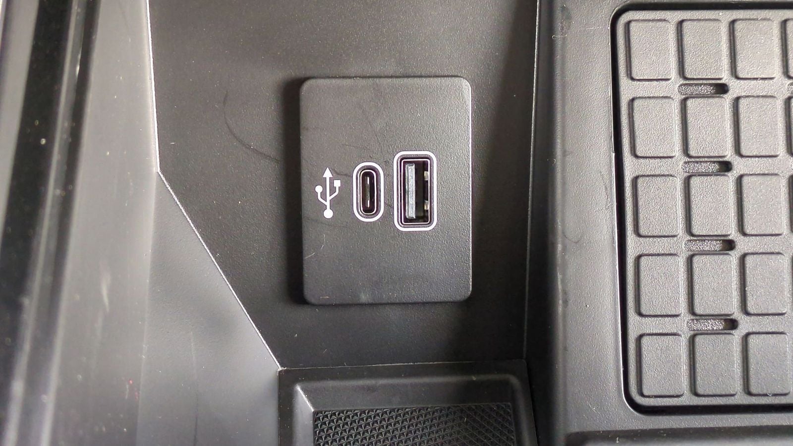 Thumbnail: 2025 Ford F-150 - 30