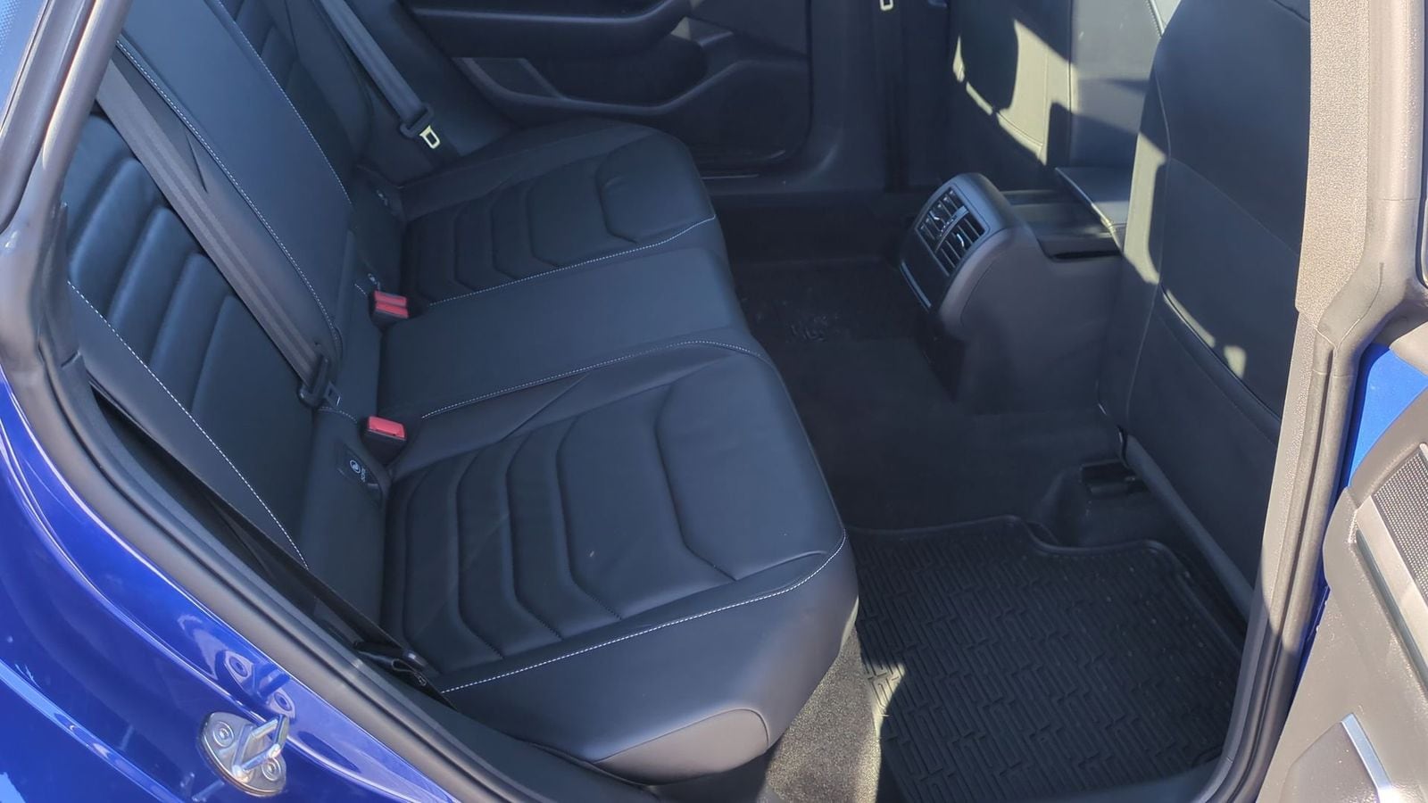 Thumbnail: 2021 Volkswagen Arteon - 21