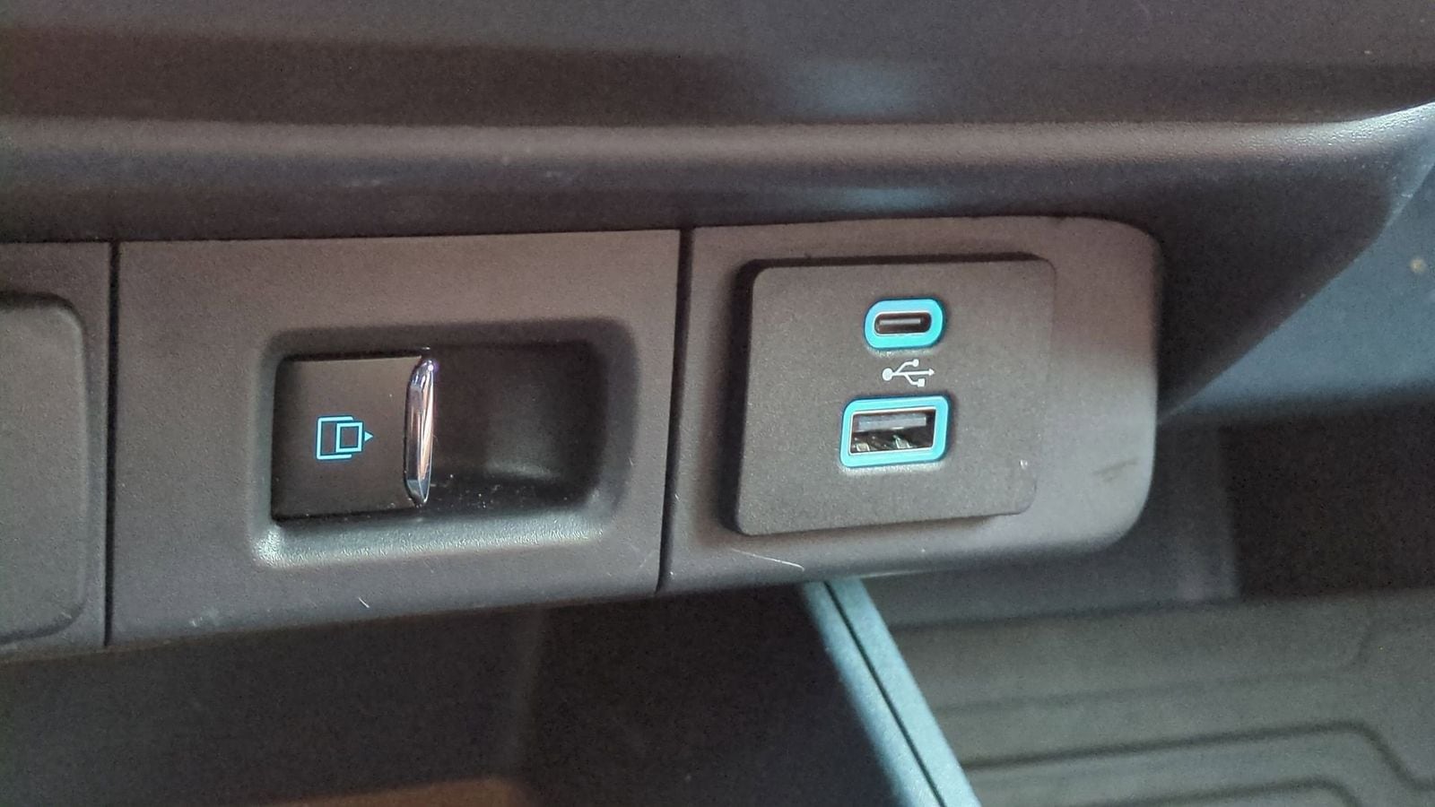 Thumbnail: 2023 Ford Maverick - 38