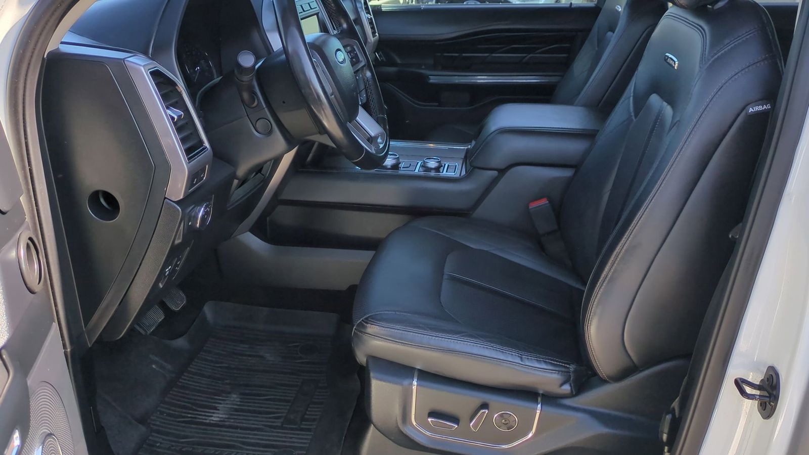 Thumbnail: 2020 Ford Expedition - 16