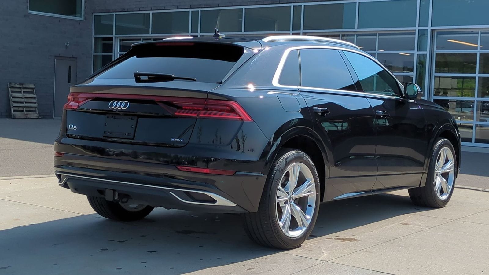 Thumbnail: 2019 Audi Q8 - 7