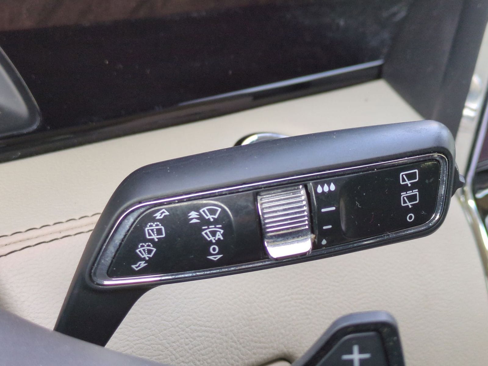 Thumbnail: 2018 Lincoln Navigator L - 34