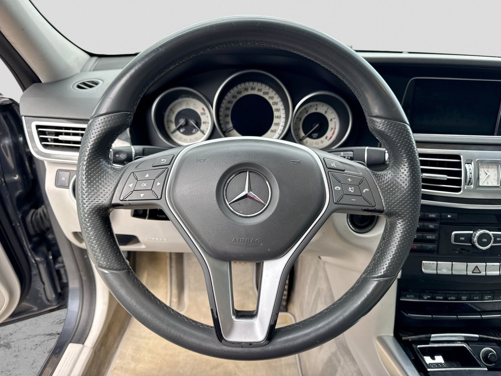 Thumbnail: 2014 Mercedes-Benz E-Class - 24
