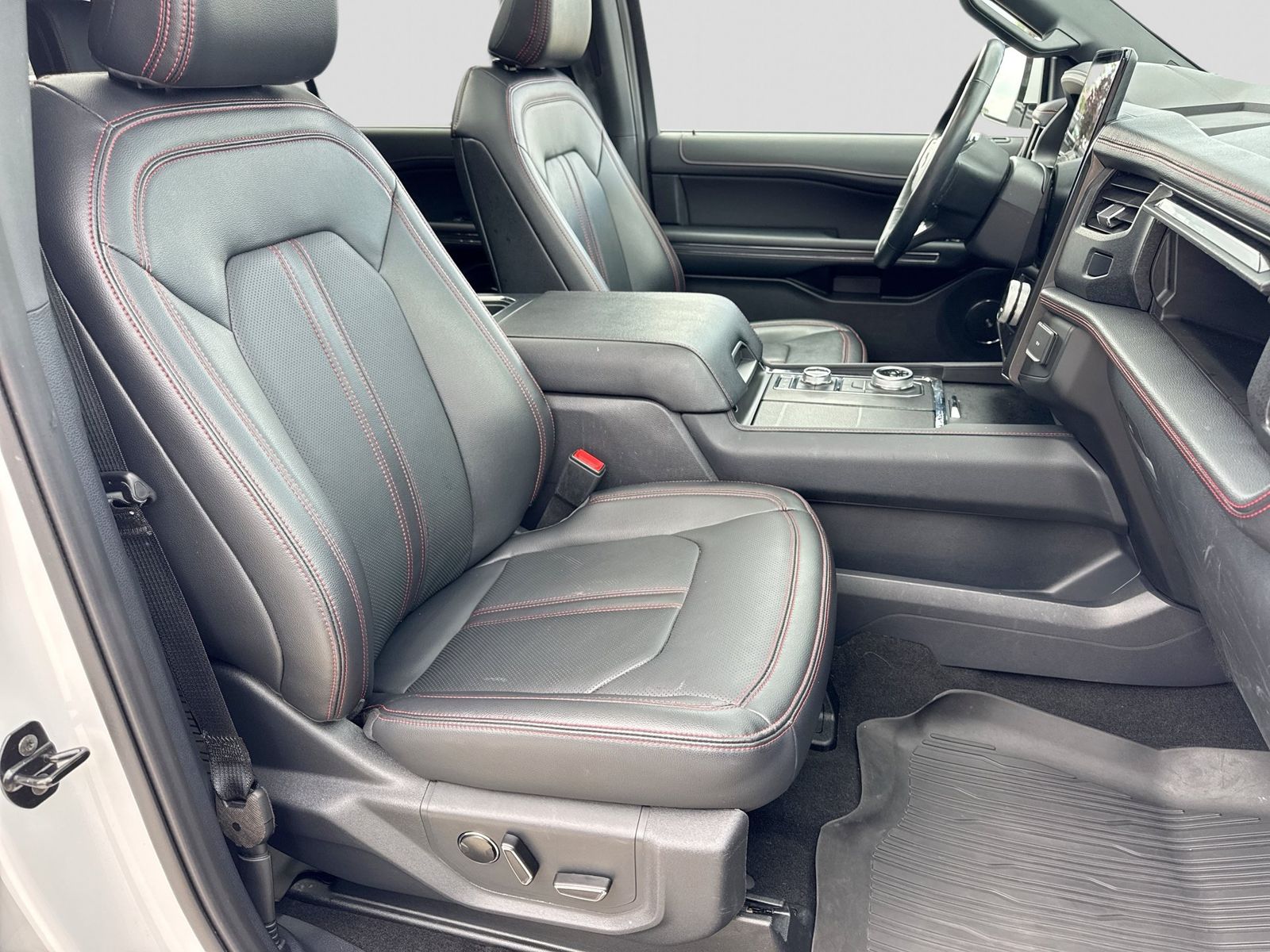 Thumbnail: 2024 Ford Expedition MAX - 30
