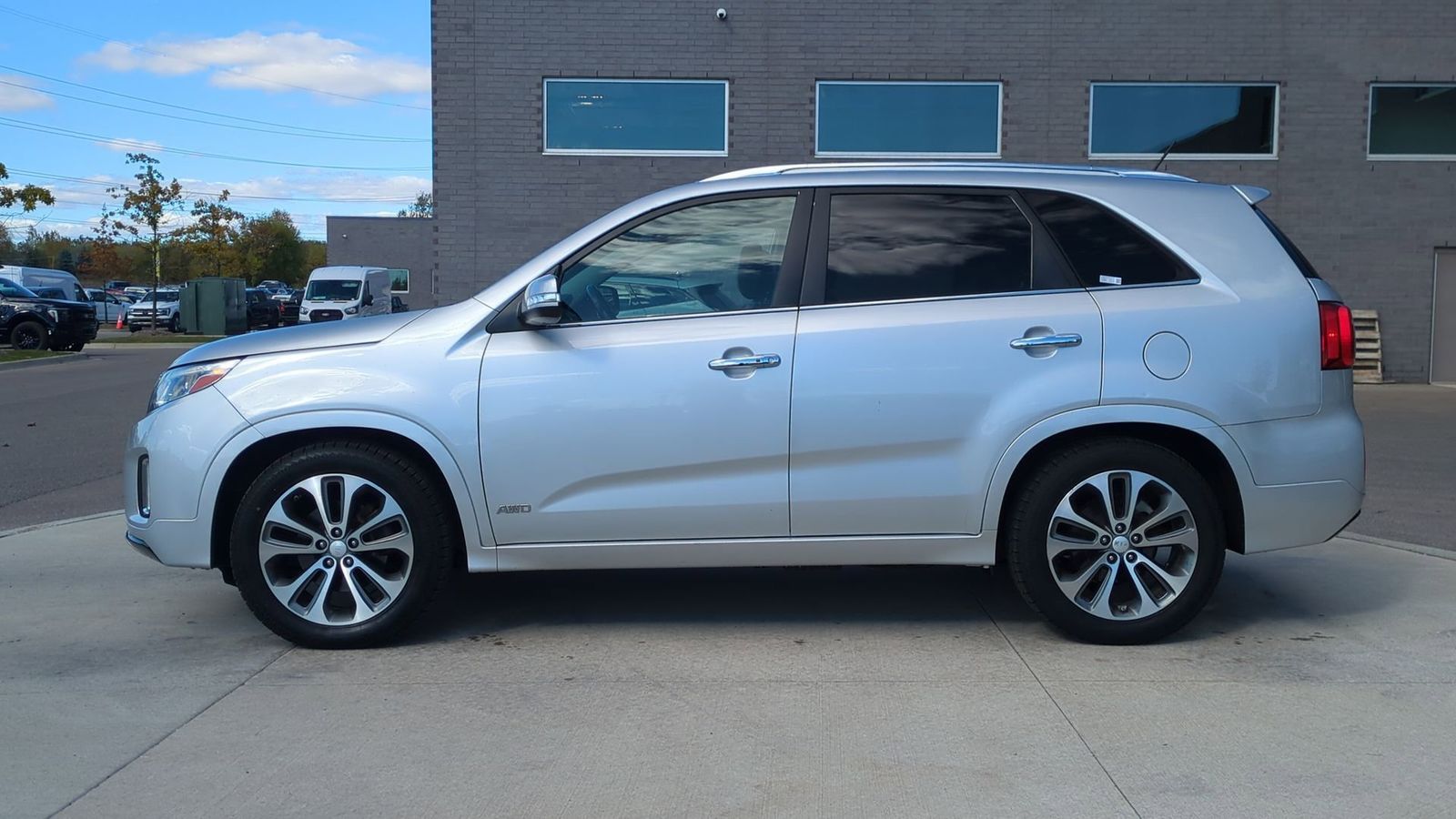 Thumbnail: 2014 Kia Sorento - 2