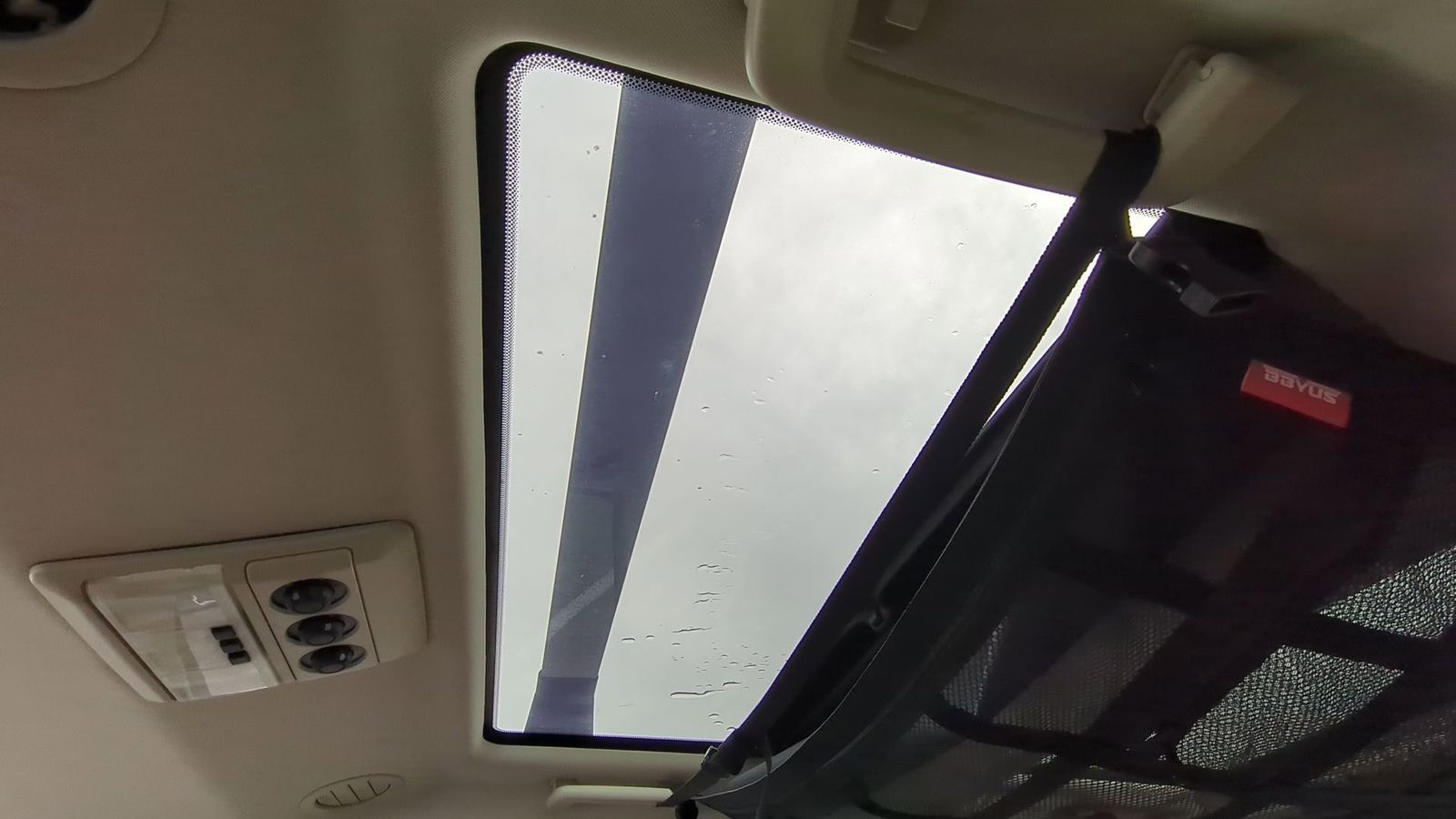 Thumbnail: 2011 Land Rover LR4 - 20