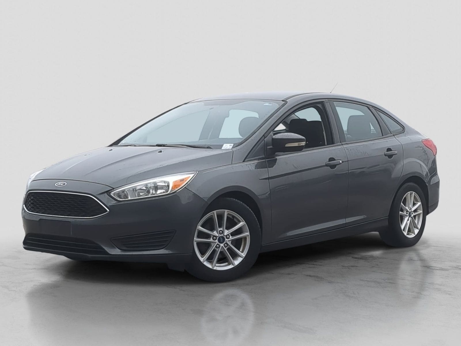 2017 Ford Focus SE -
                  Washington, MI