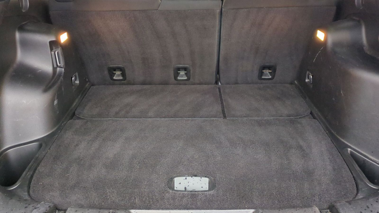 Thumbnail: 2016 Jeep Cherokee - 38