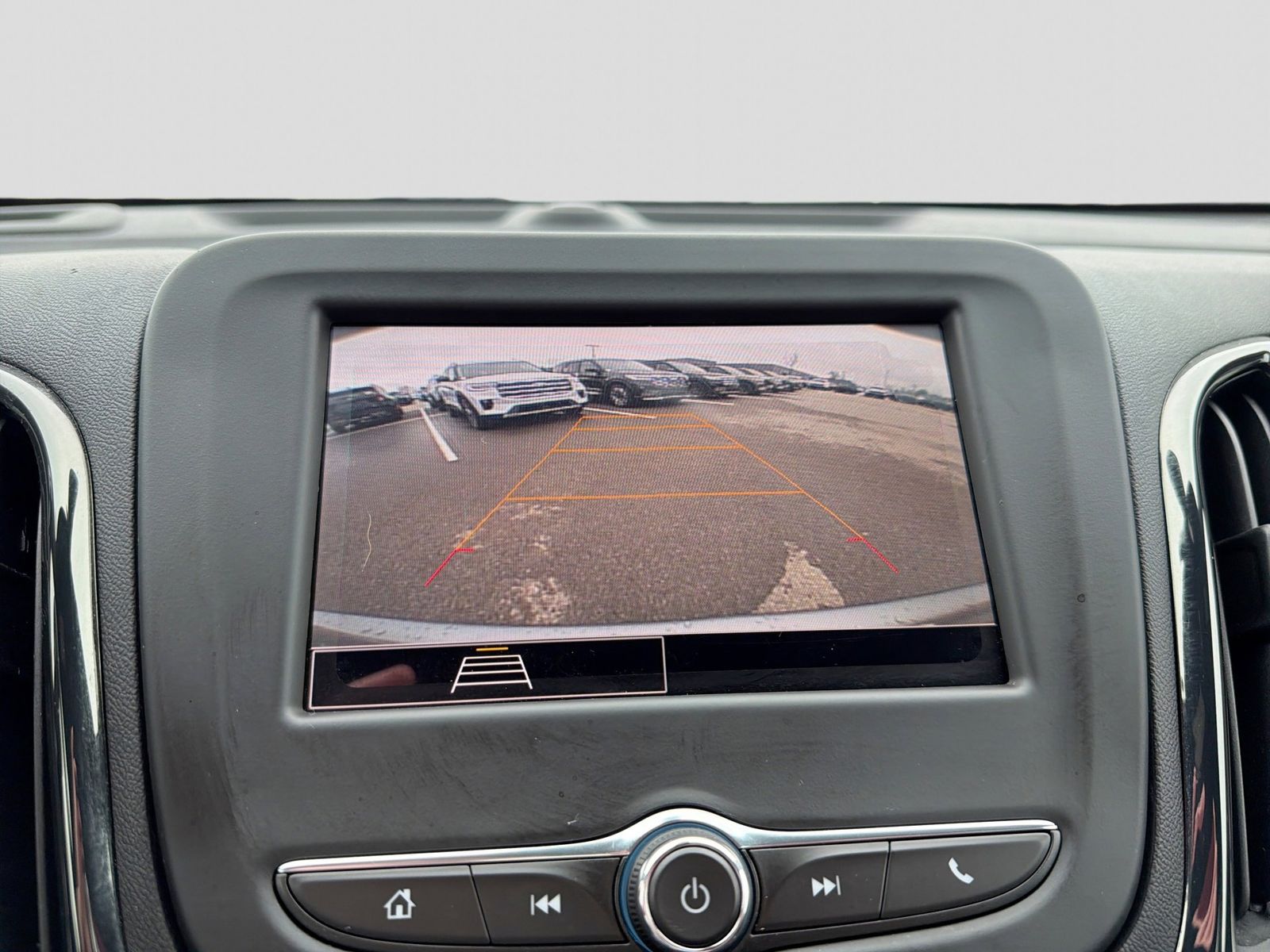 Thumbnail: 2023 Chevrolet Equinox - 32