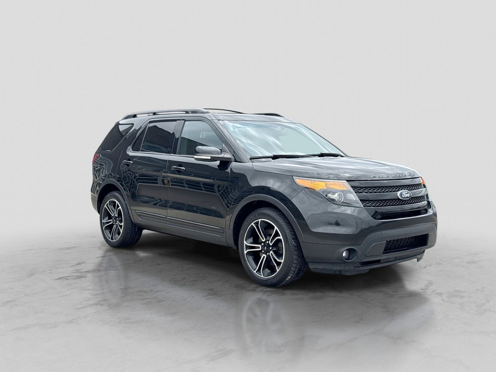 Thumbnail: 2015 Ford Explorer - 10
