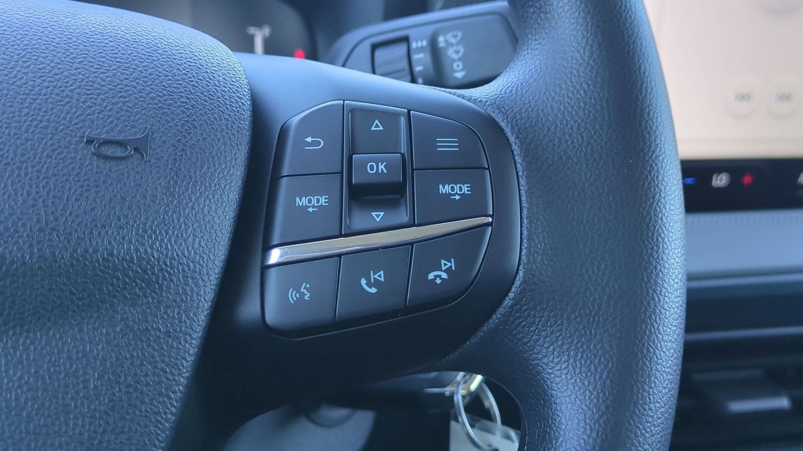 Thumbnail: 2025 Ford Maverick - 23